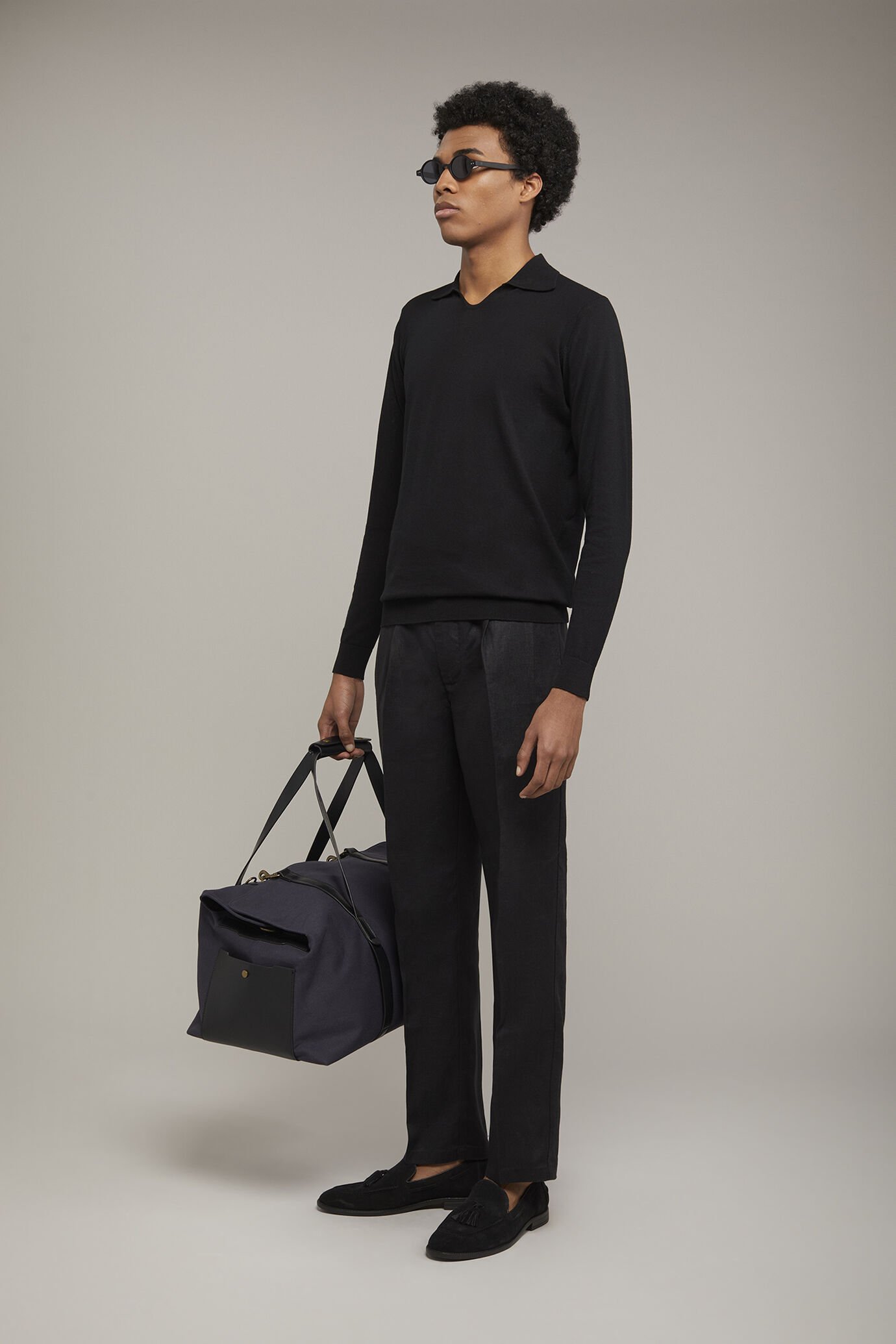 Pantalone uomo con doppia pinces 100% lino comfort fit image number 1