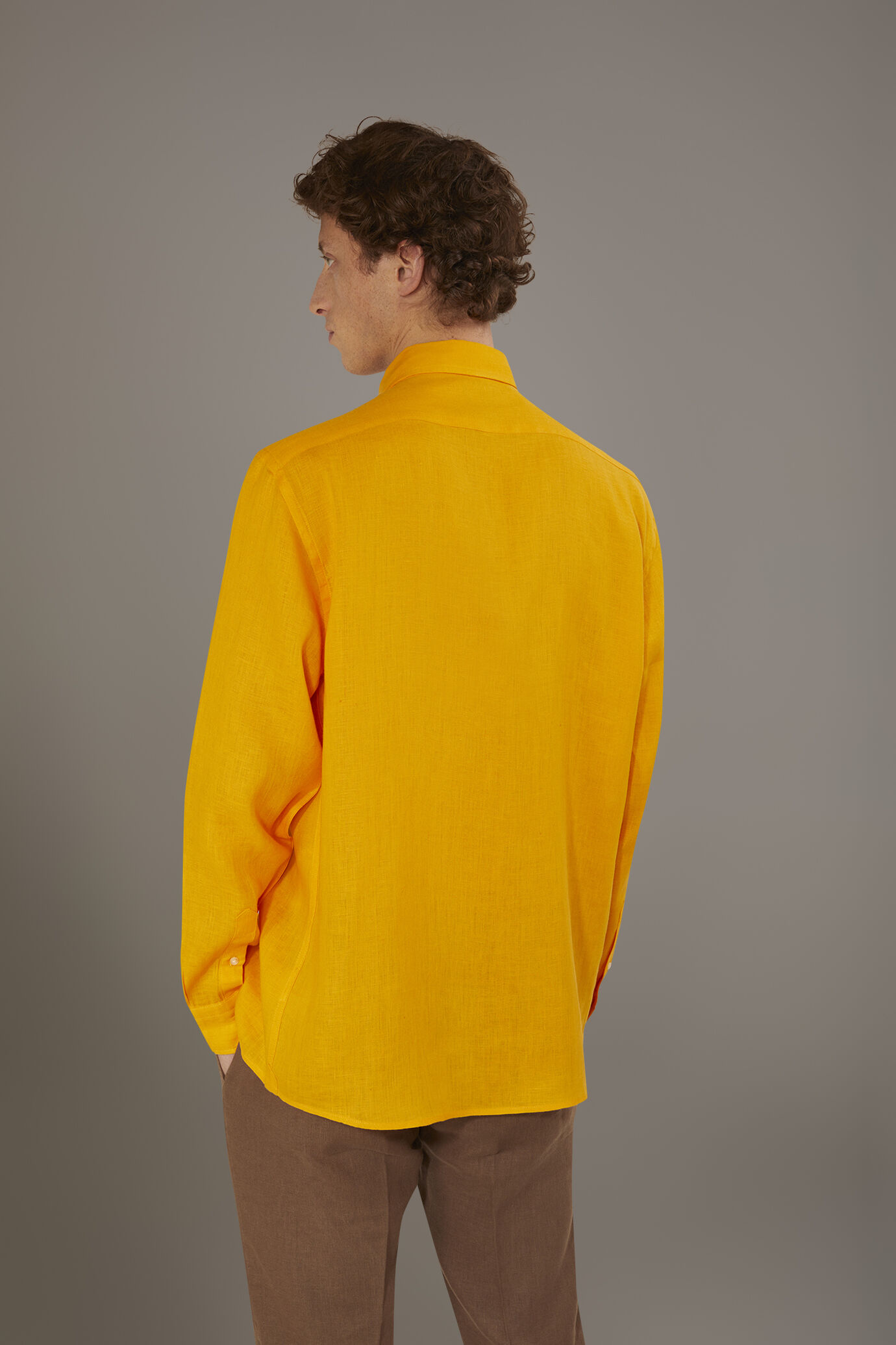 Casuales Hemd mit französischem Kragen und bequemer Passform aus 100% Leinen image number 2