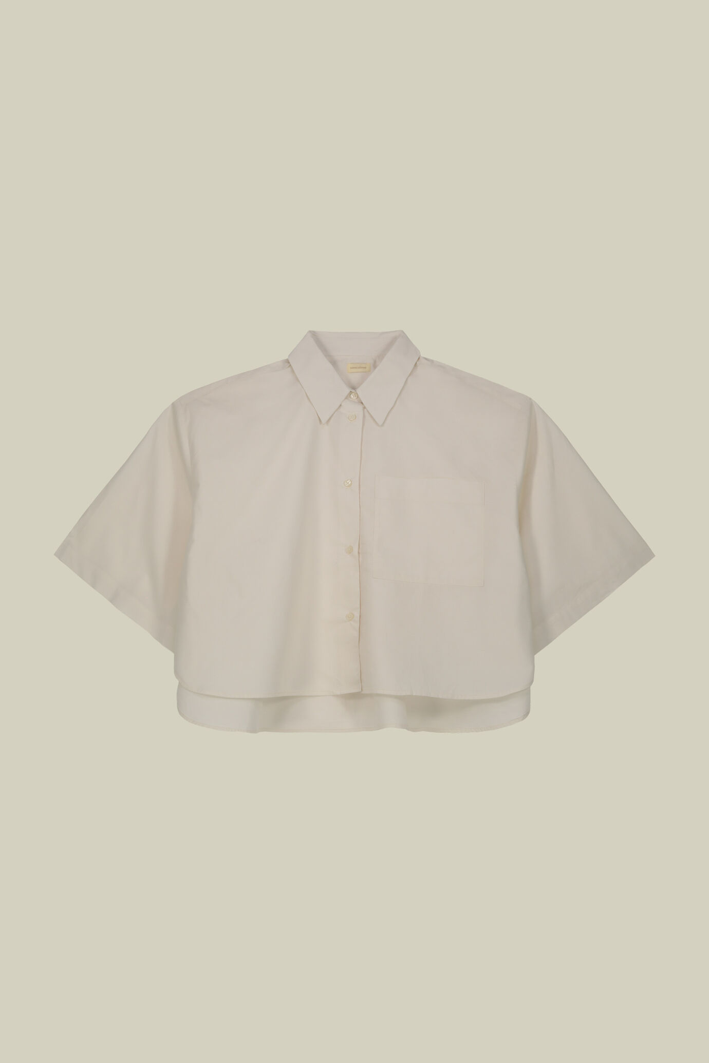Women's boxy shirt with short sleeves and rounded hem image number 4