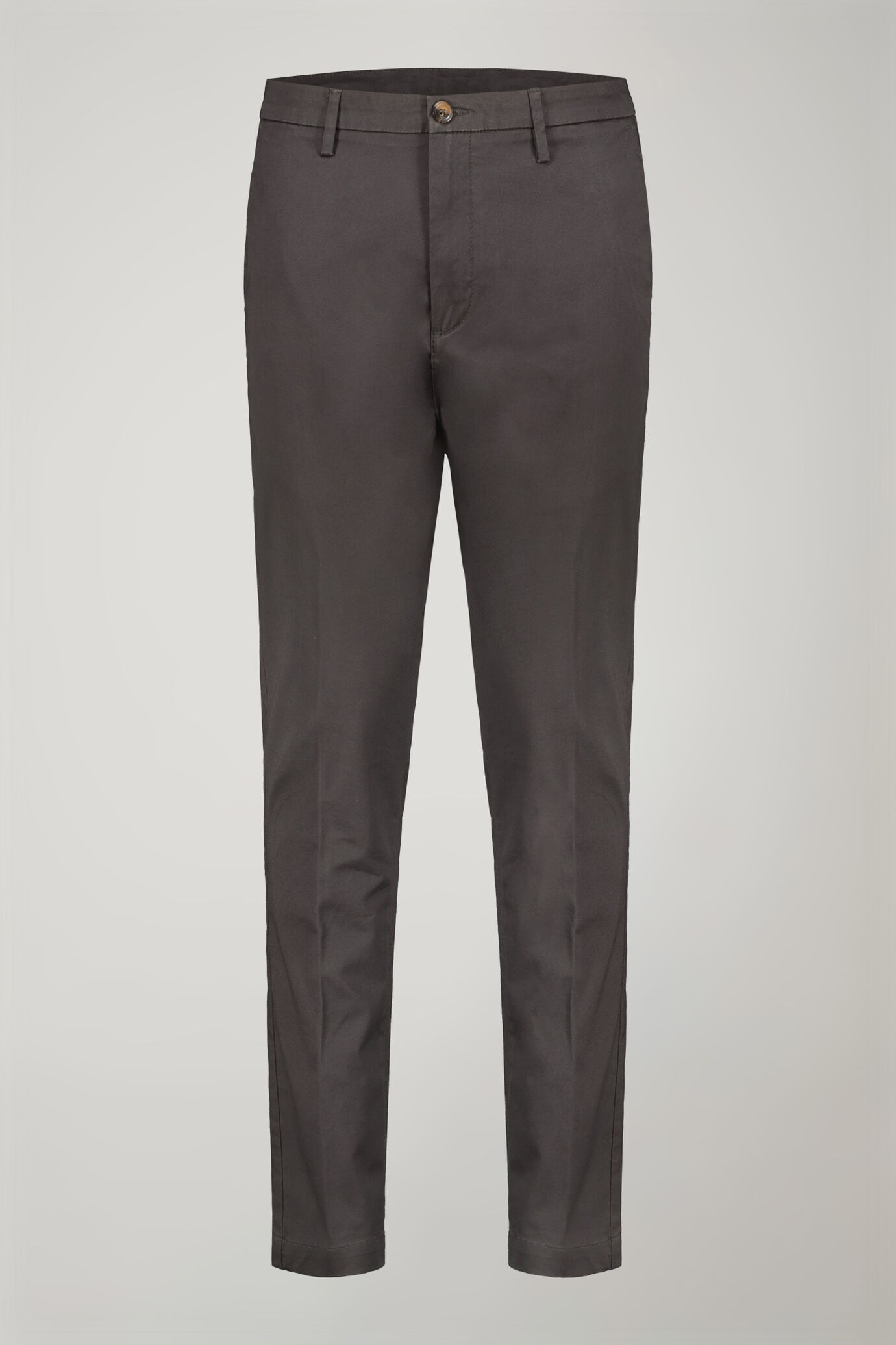 Pantalon chino classique pour homme en tissu sergé stretch coupe parfaite image number 4