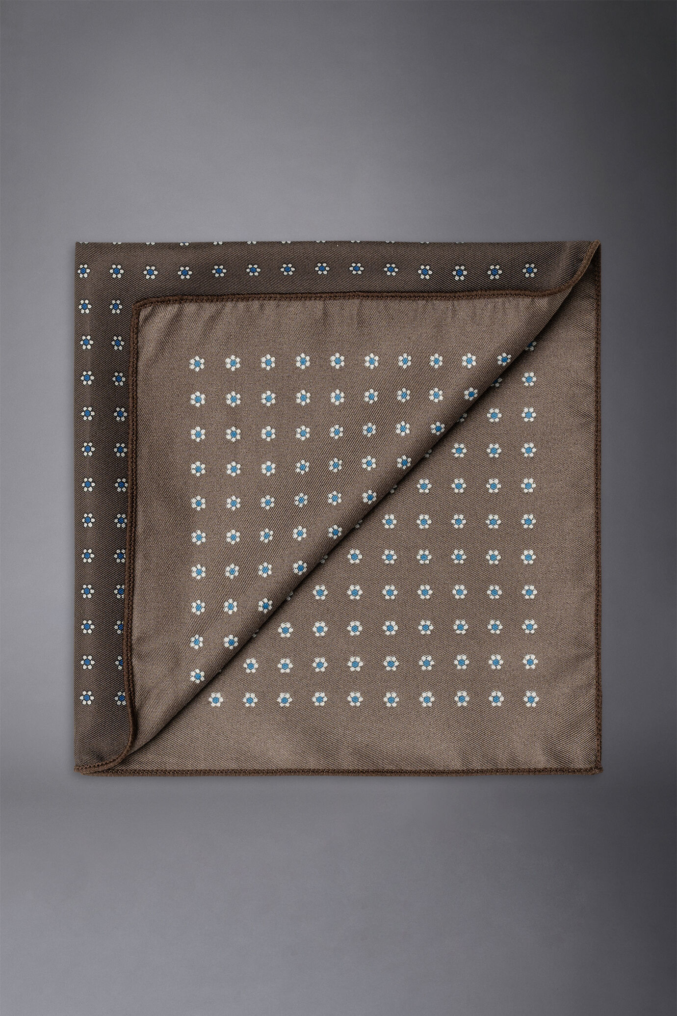 Printed pattern pocket square