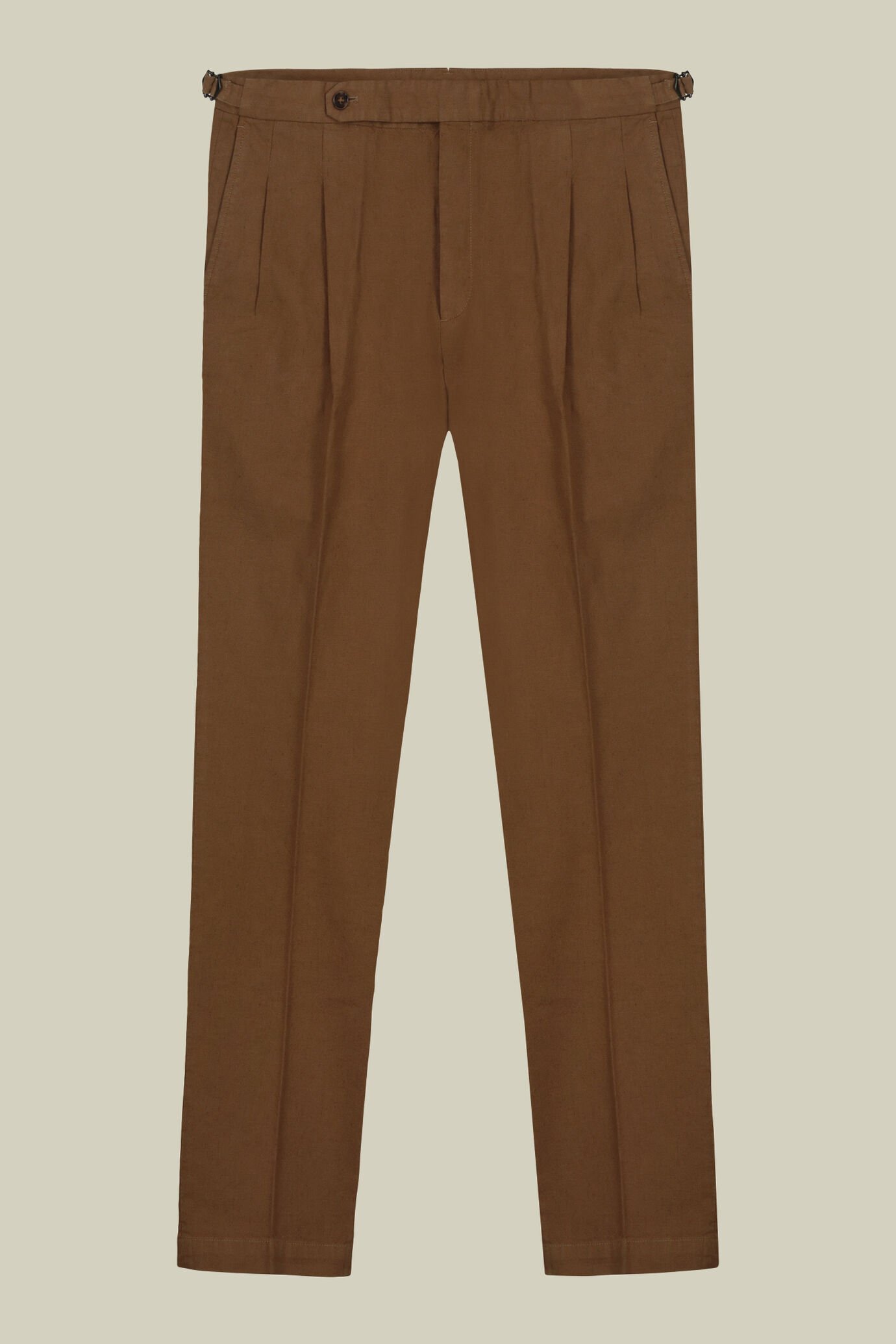 Herrenhose mit Doppelfalten und seitlichen Schnallen aus einem Baumwoll-Leinen-Gemisch