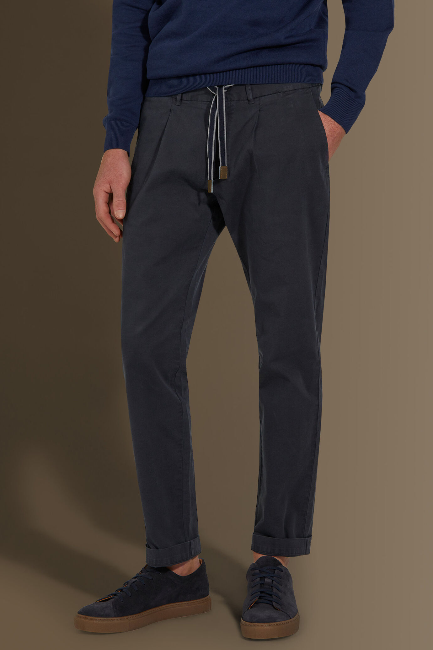 Pantalone uomo con elastico in vita e laccetti image number 2