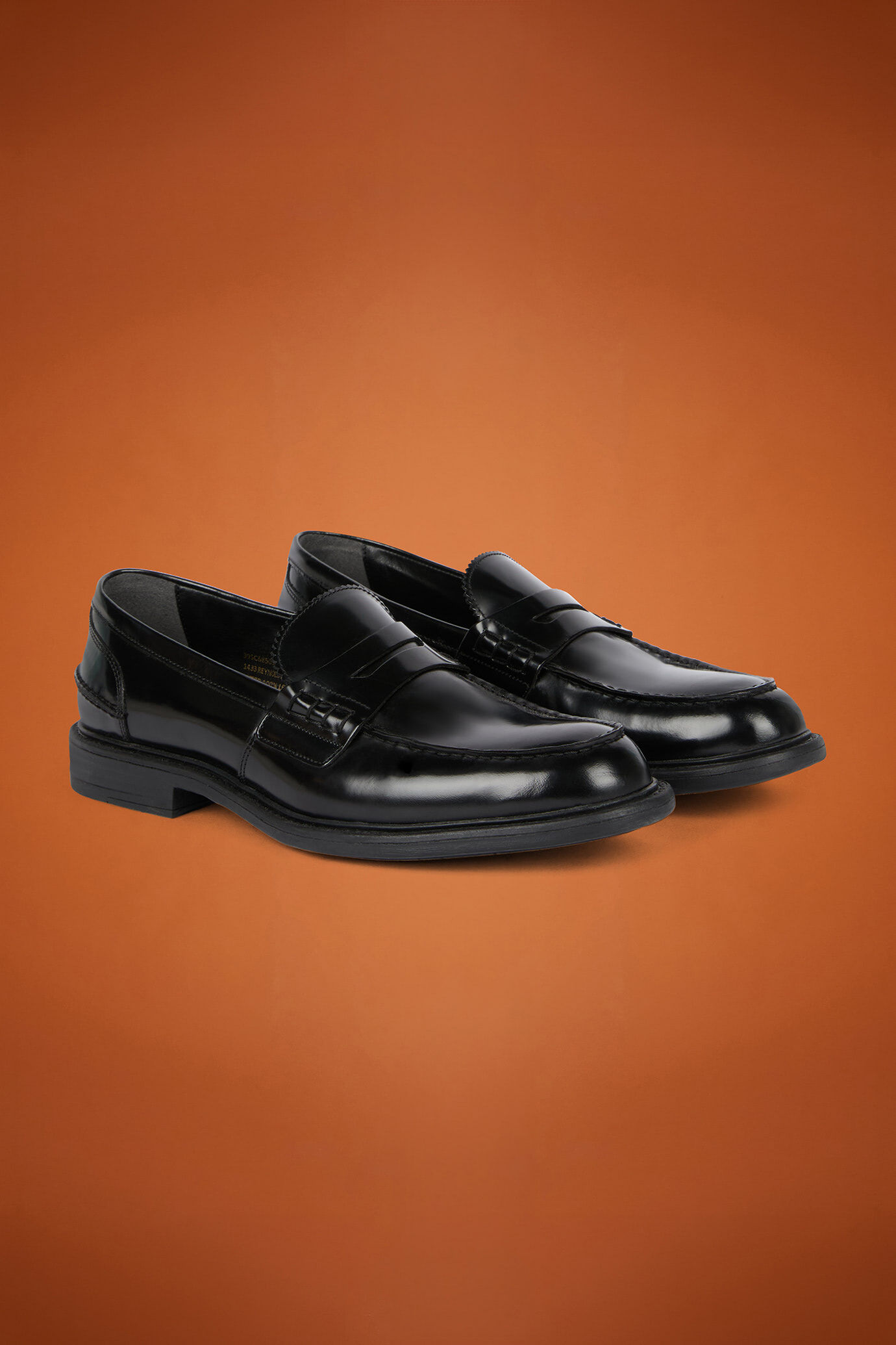 Online rubber shoes store