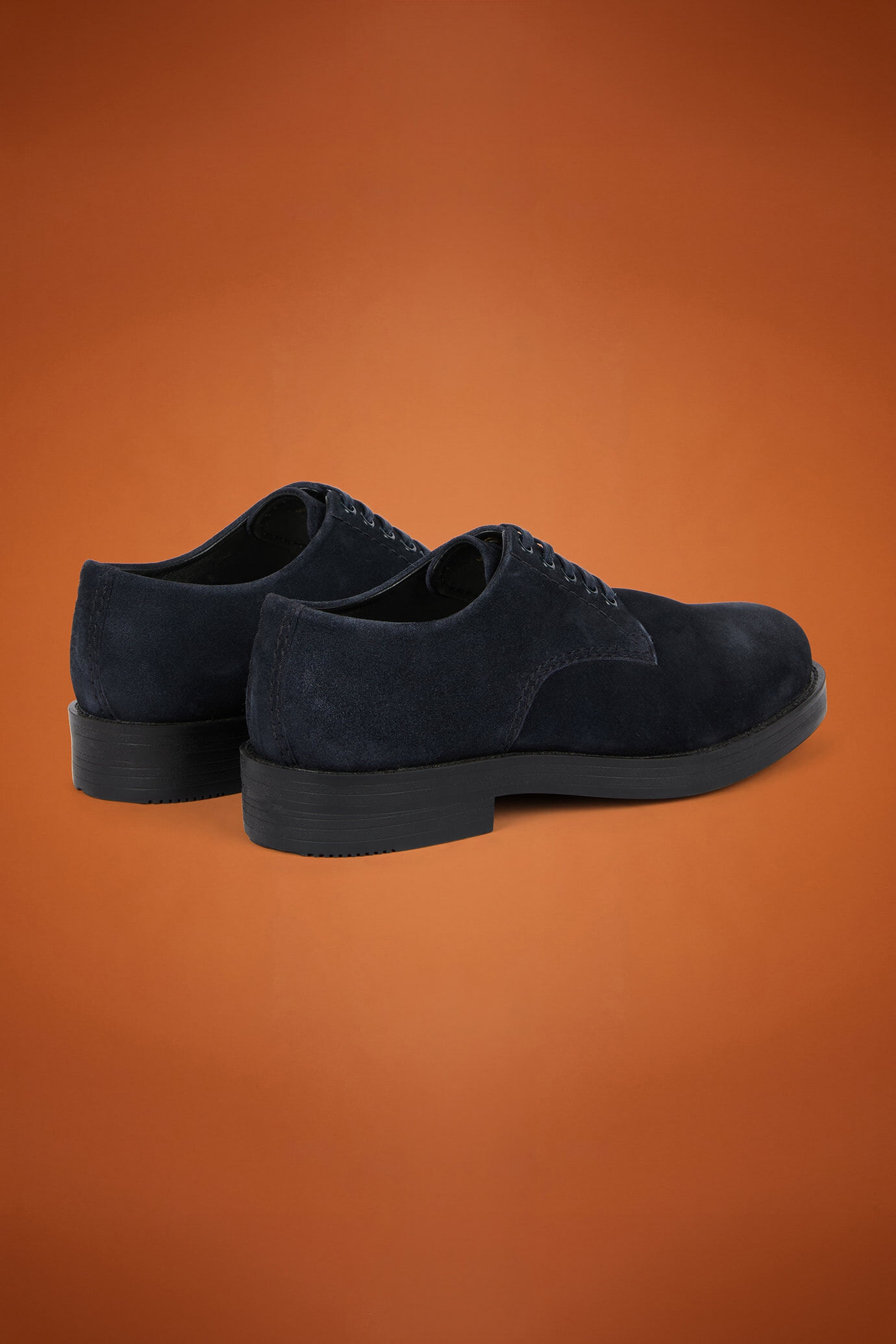 Men's Derby shoes in 100% genuine suede with rubber soles image number 2