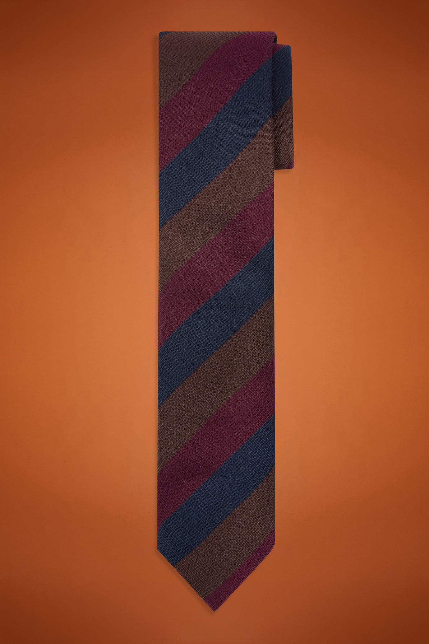 Men's micro patterned tie