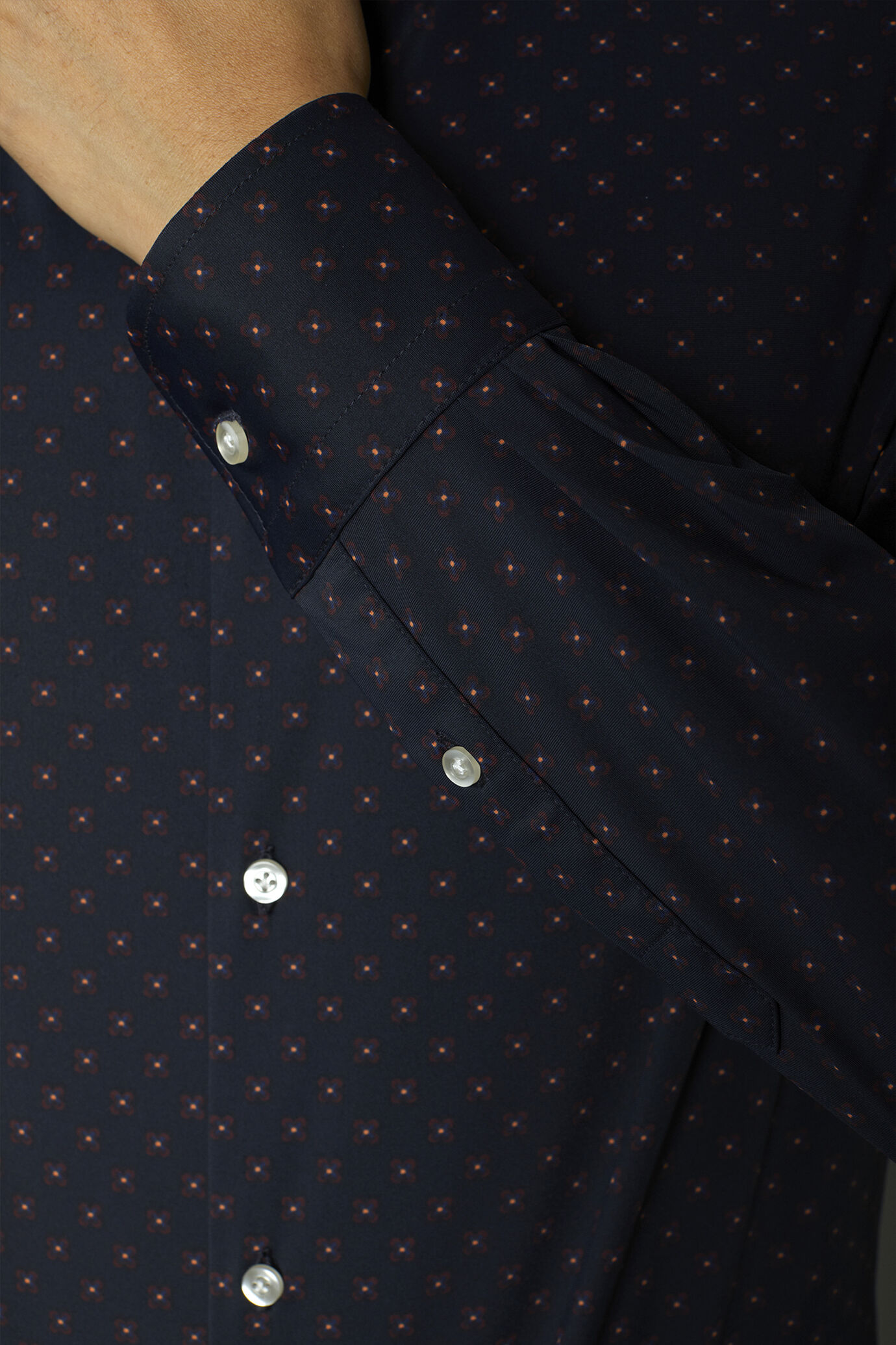 Classic genderless technical comfort fit shirt patterned fabric image number 4