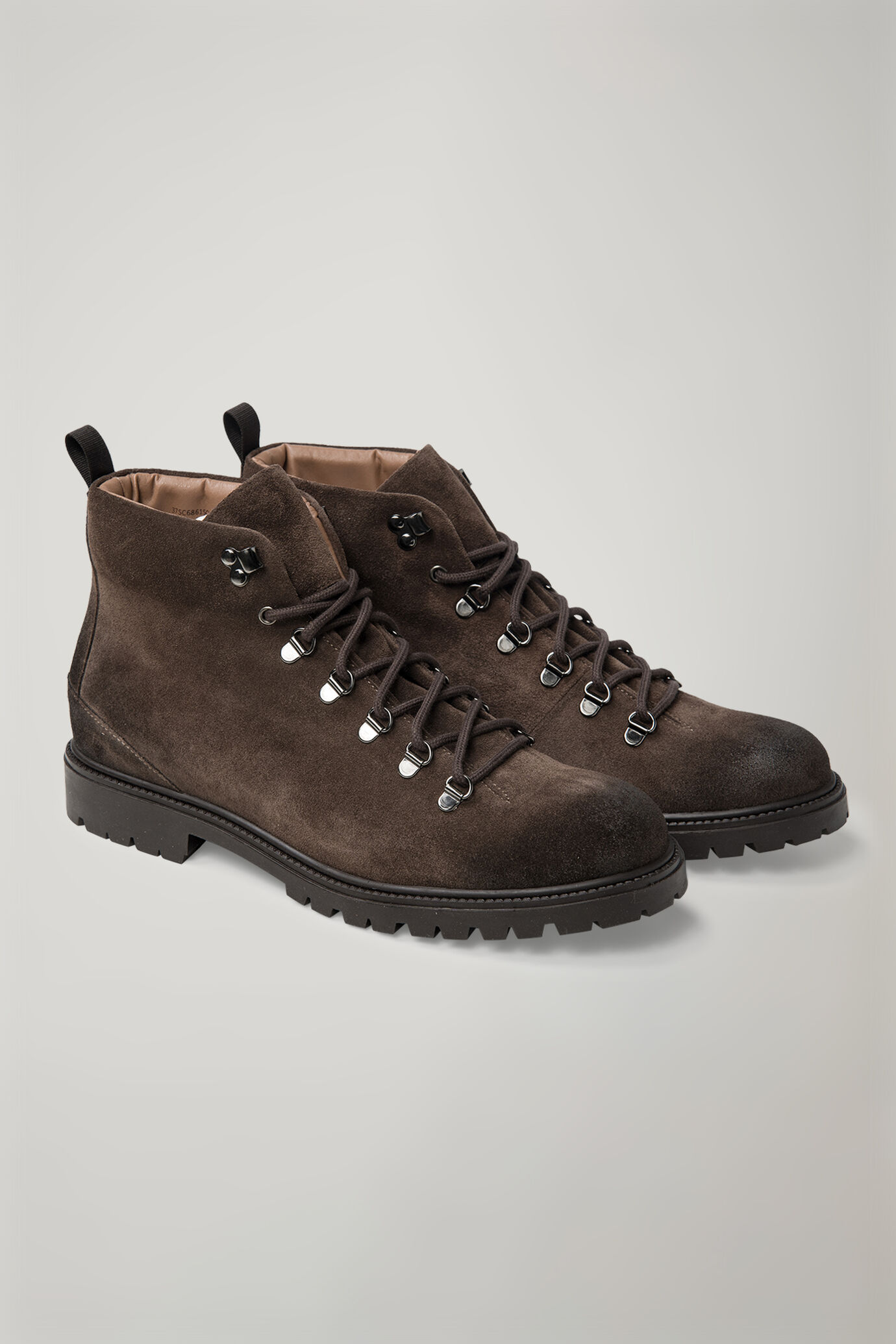 Men's 100% suede ankle boots with rubber lug sole image number 0