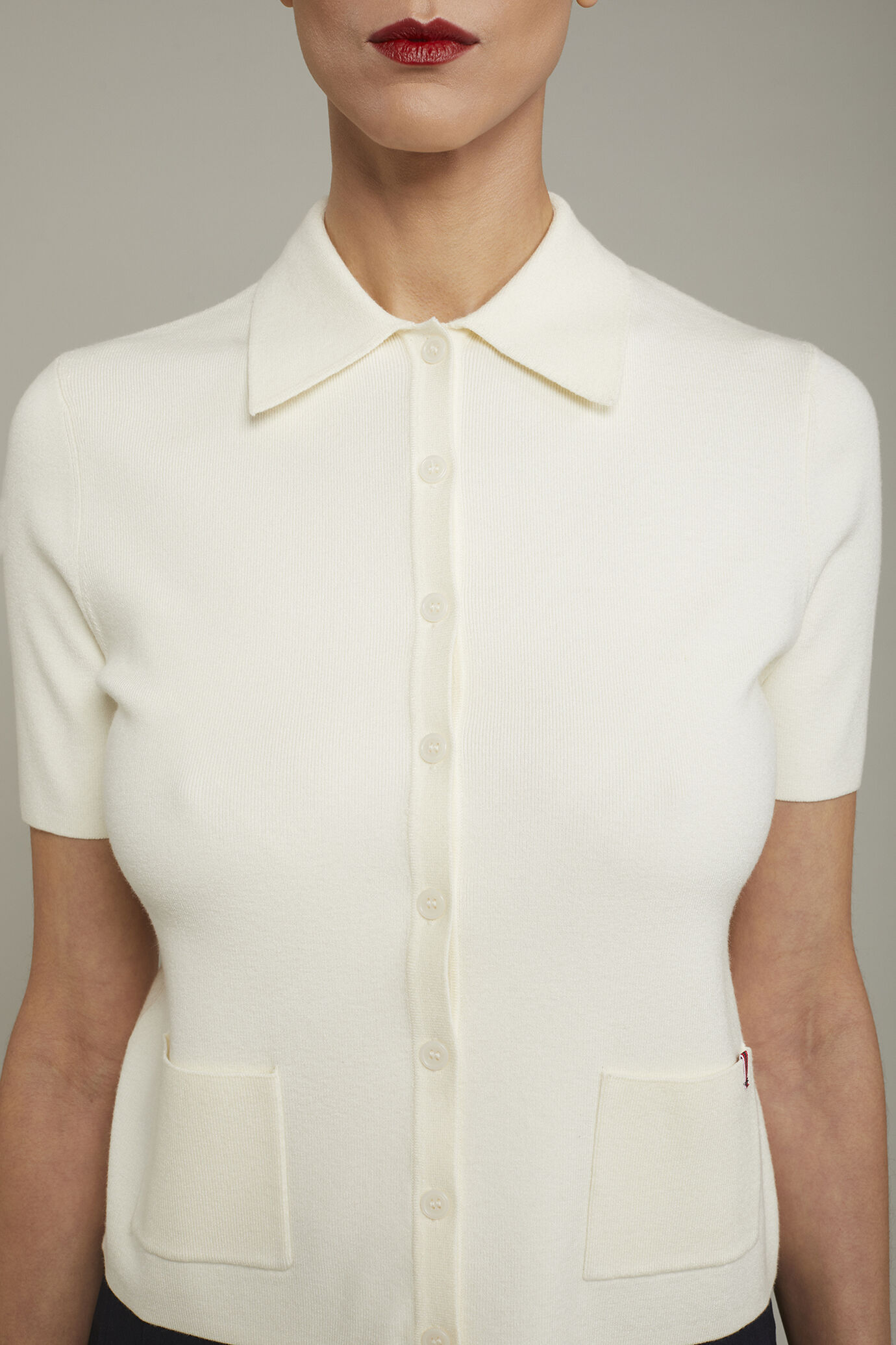 Women&rsquo;s solid color cardigan slim fit image number 3