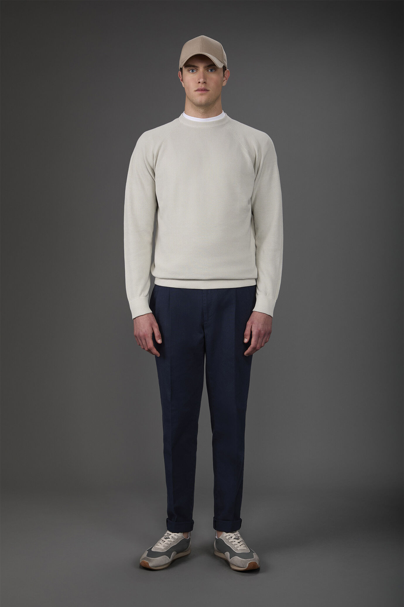 Men's crew neck pure cotton sweater with raglan sleeves image number 0