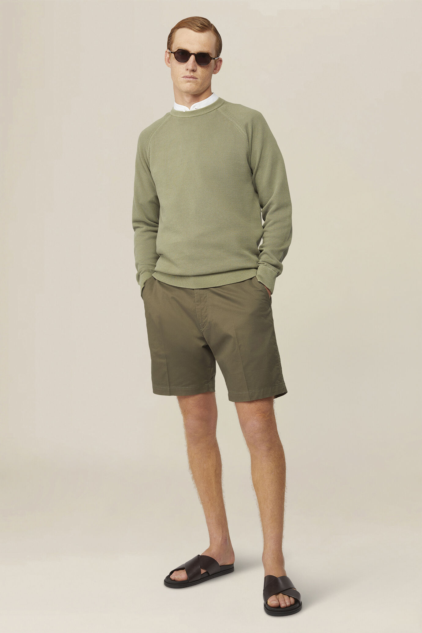 Bermuda uomo classico in cotone twill regular fit image number 0