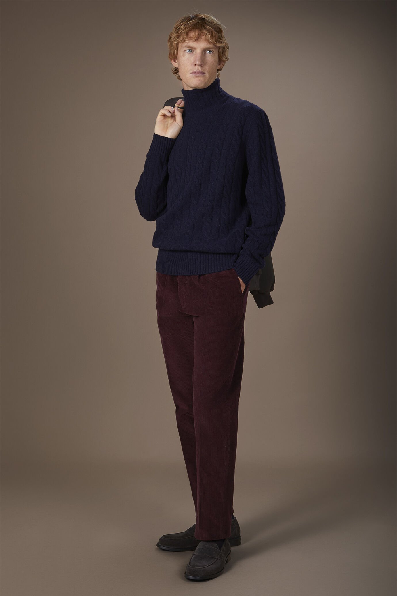 Men's lambswool high neck jumper in a regular fit image number 1
