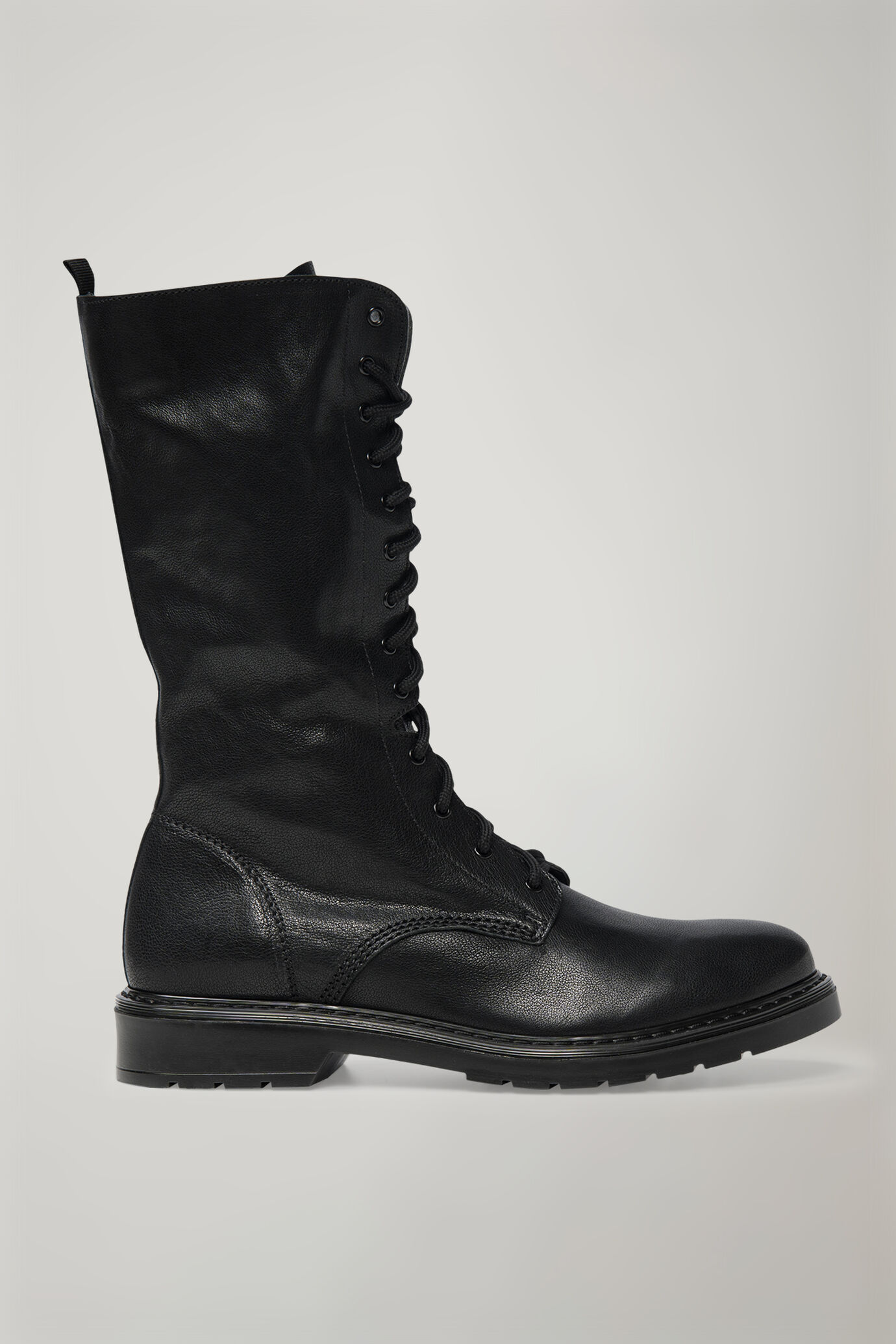 Stivale anfibio donna 100% pelle con suola in gomma image number 1