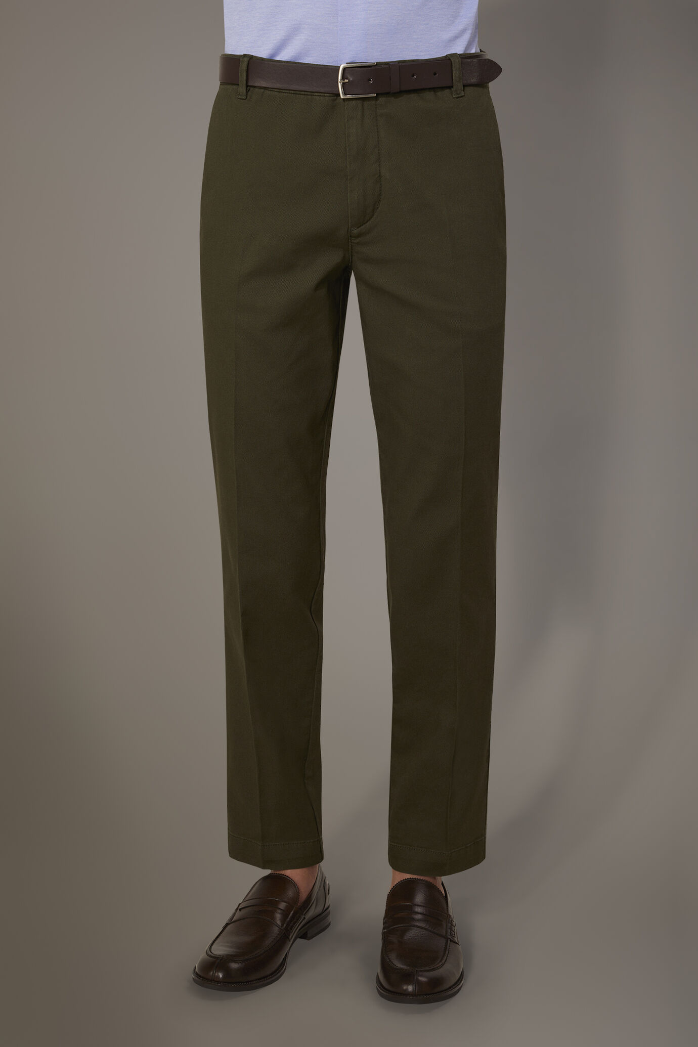 Chino-Hose in normaler Passform aus robustem Stoff image number 2