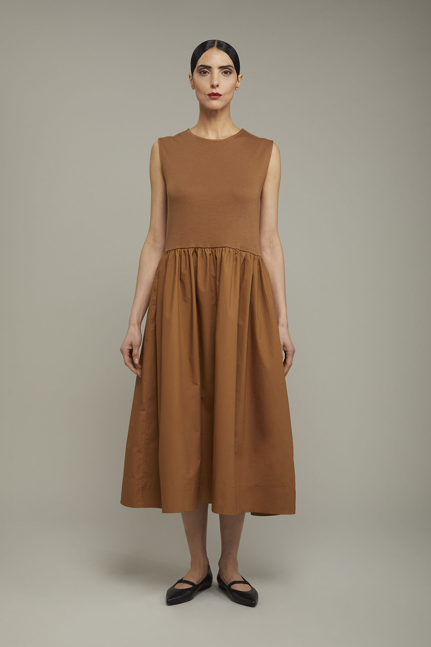 Ärmelloses Midikleid für Damen aus 100 % Baumwolljersey in normaler Passform image number 2