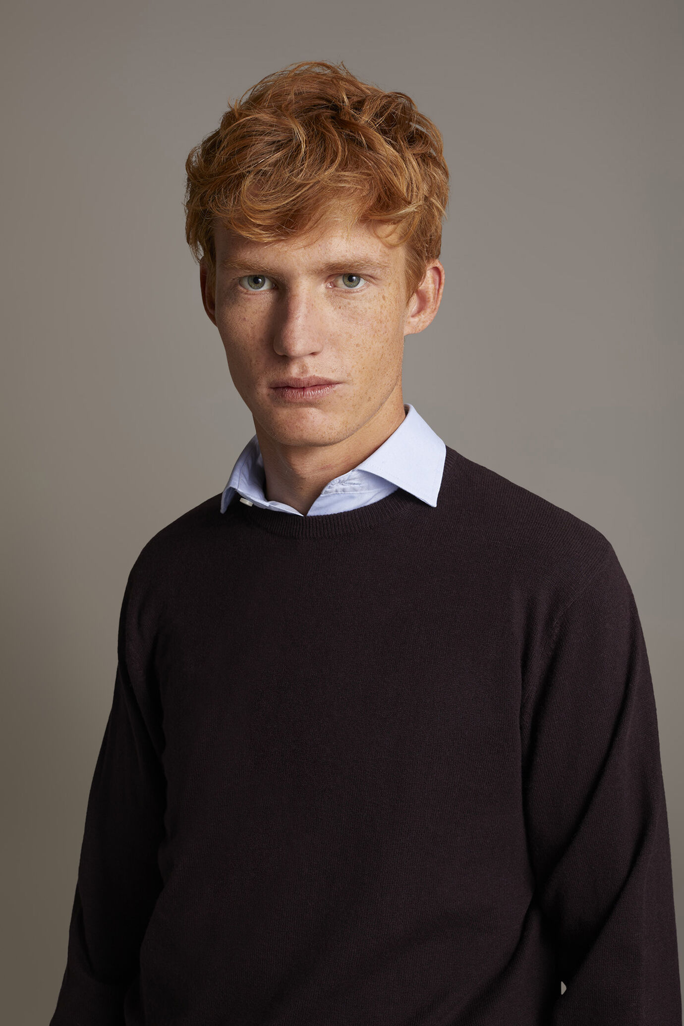 Wool blend round neck sweater image number 2