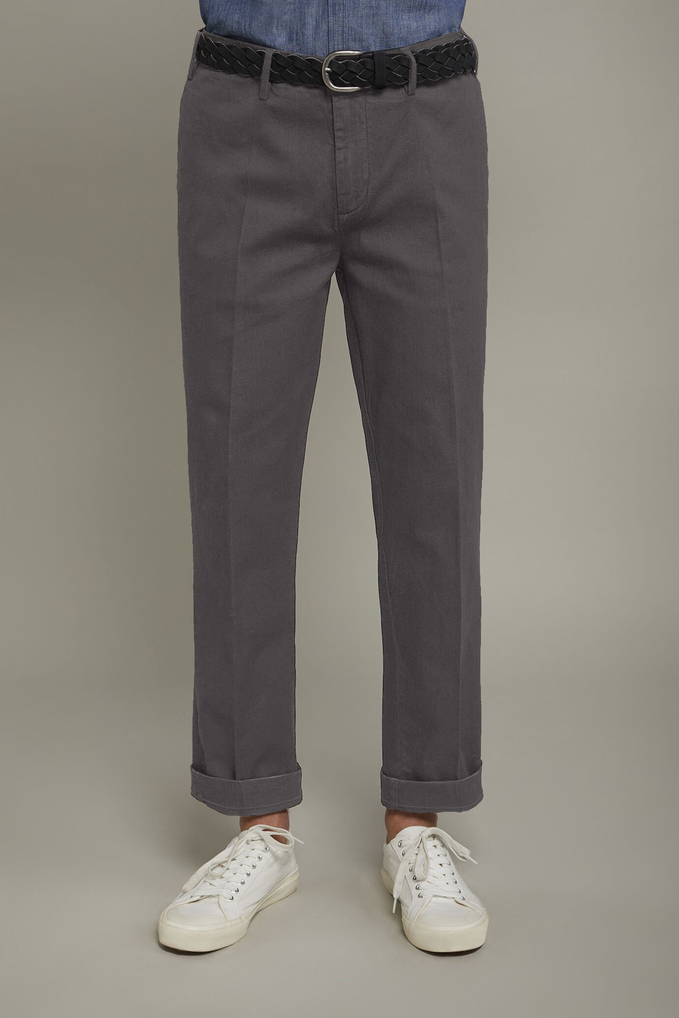 Men's classic chambray regular fit trousers image number 3