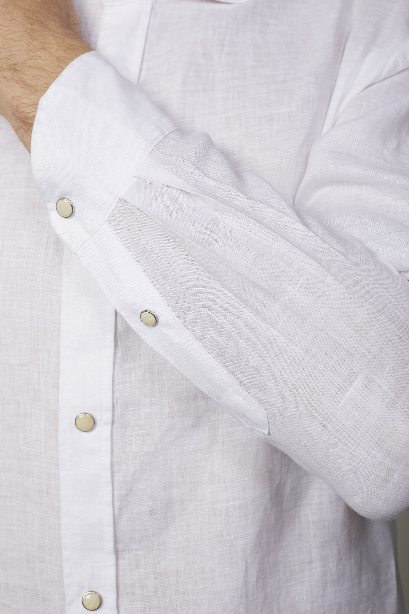 Camicia casual uomo collo classico 100% lino comfort fit image number 3