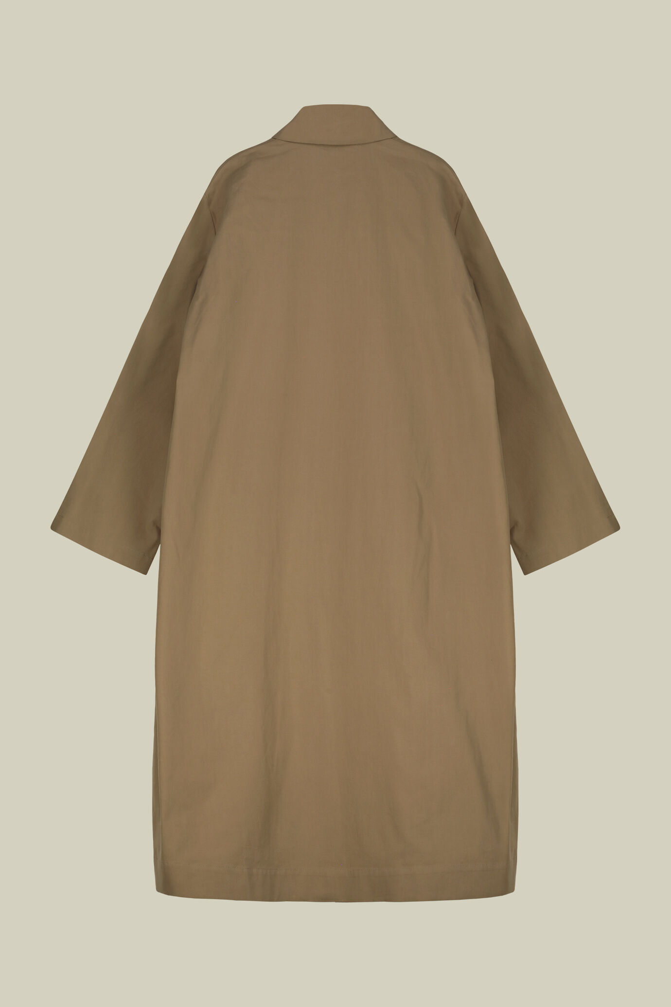 Imperméable évasé pour femme avec fentes latérales fermées par des boutons image number 6