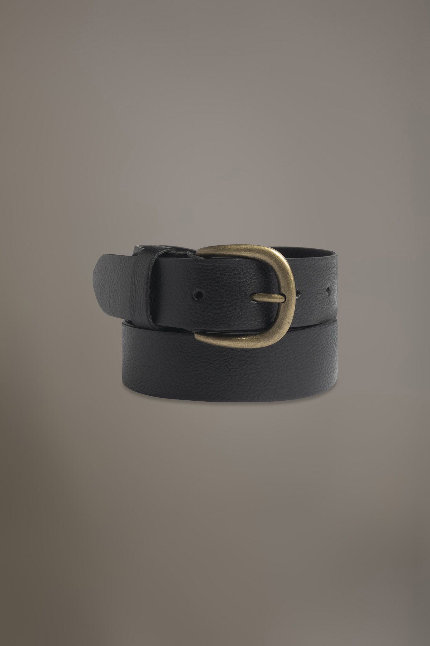 Belt coated with hammered leather made in Italy image number 0