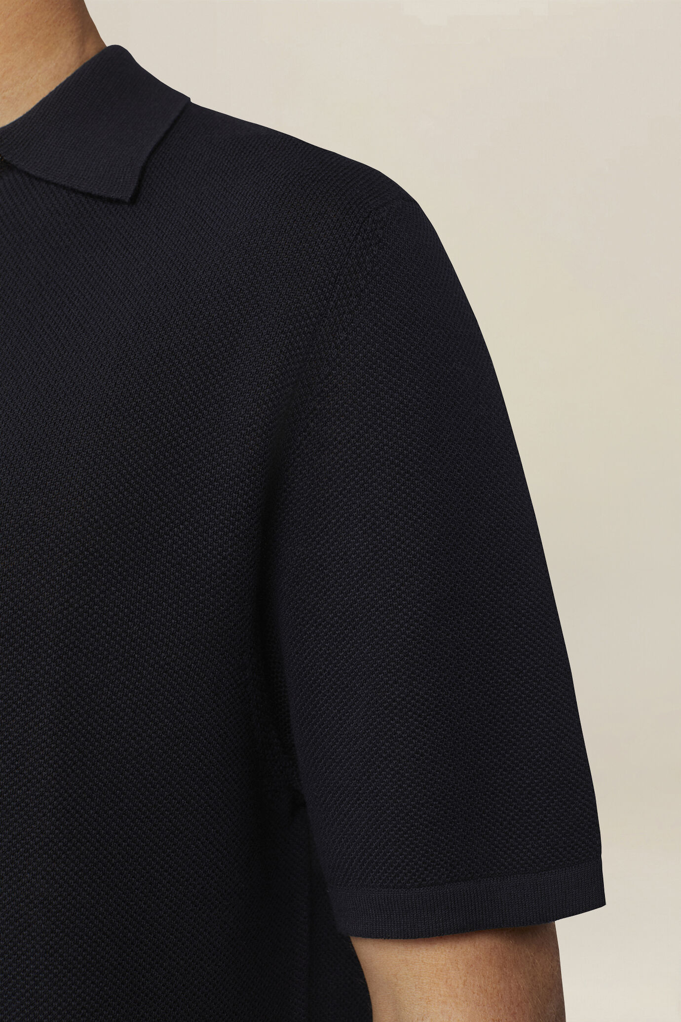 Men's polo shirt in 100% cotton honeycomb knit with Derby collar image number 3