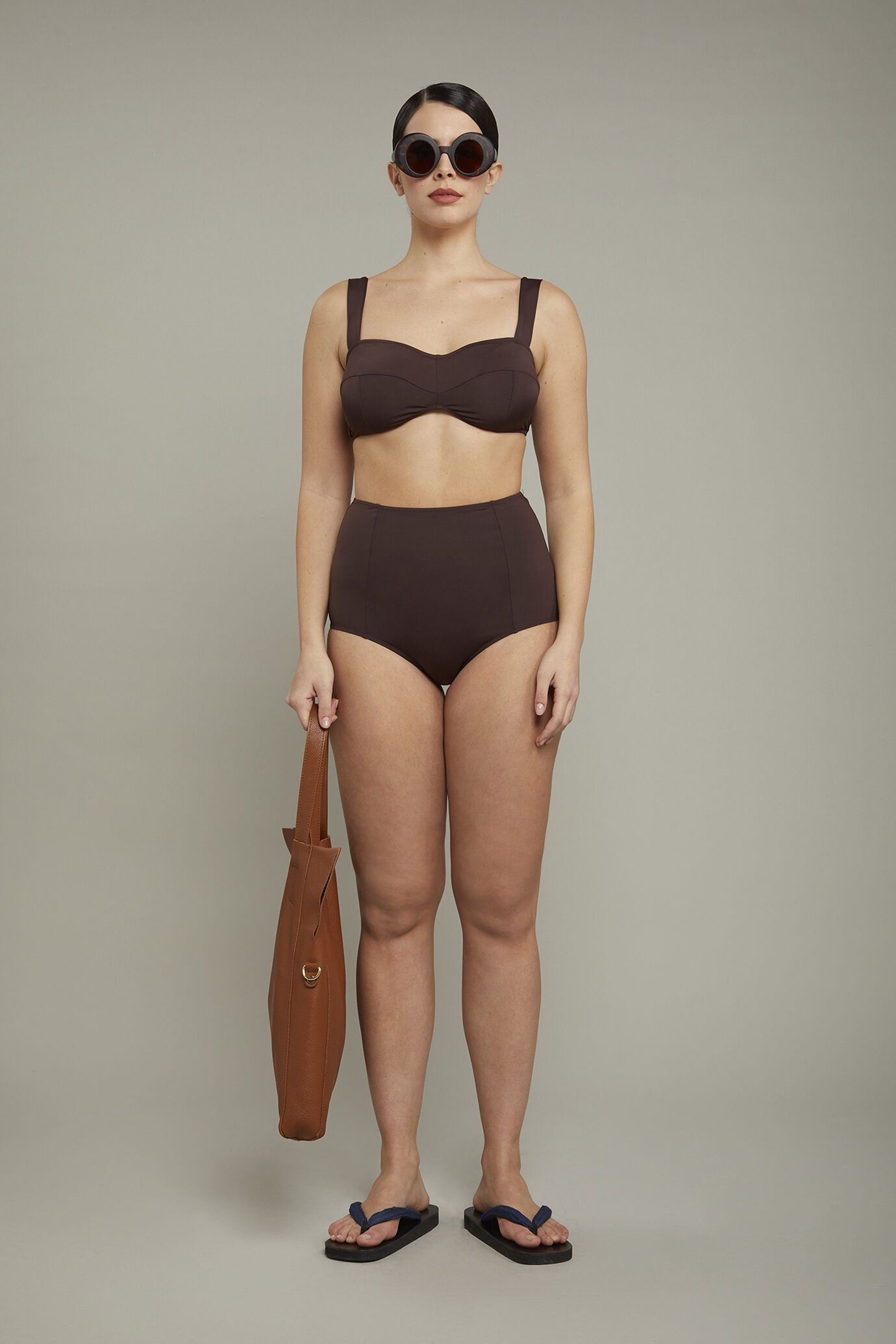 Maillot de bain femme en tissu stretch coupe régulière image number 0