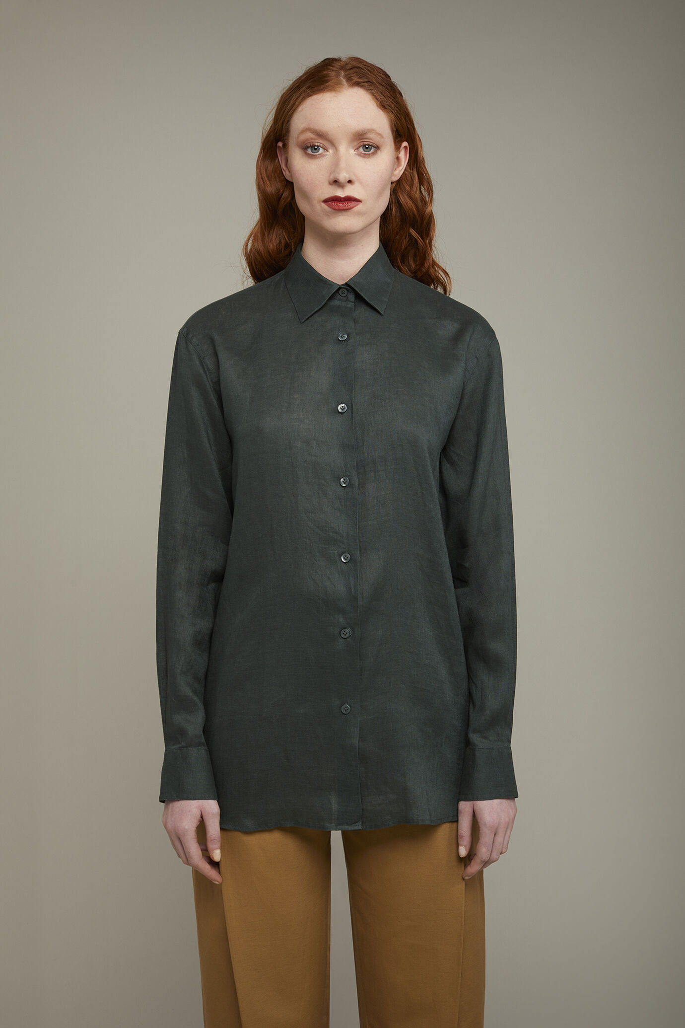 Camicia donna con collo classico 100% lino image number 2