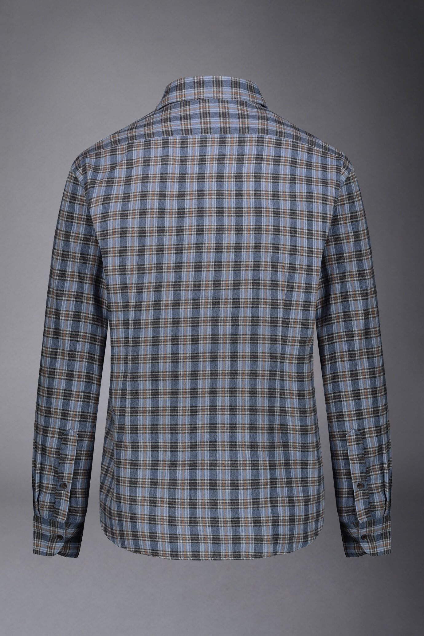 Lässiges Hemd mit französischem Kragen und bequemer Passform aus kariertem Flanellstoff image number 5