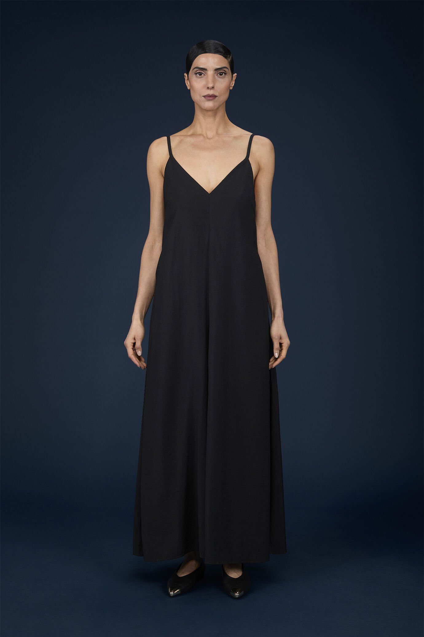 Ausgestellter Damen-Jumpsuit mit dünnen Trägern image number 0