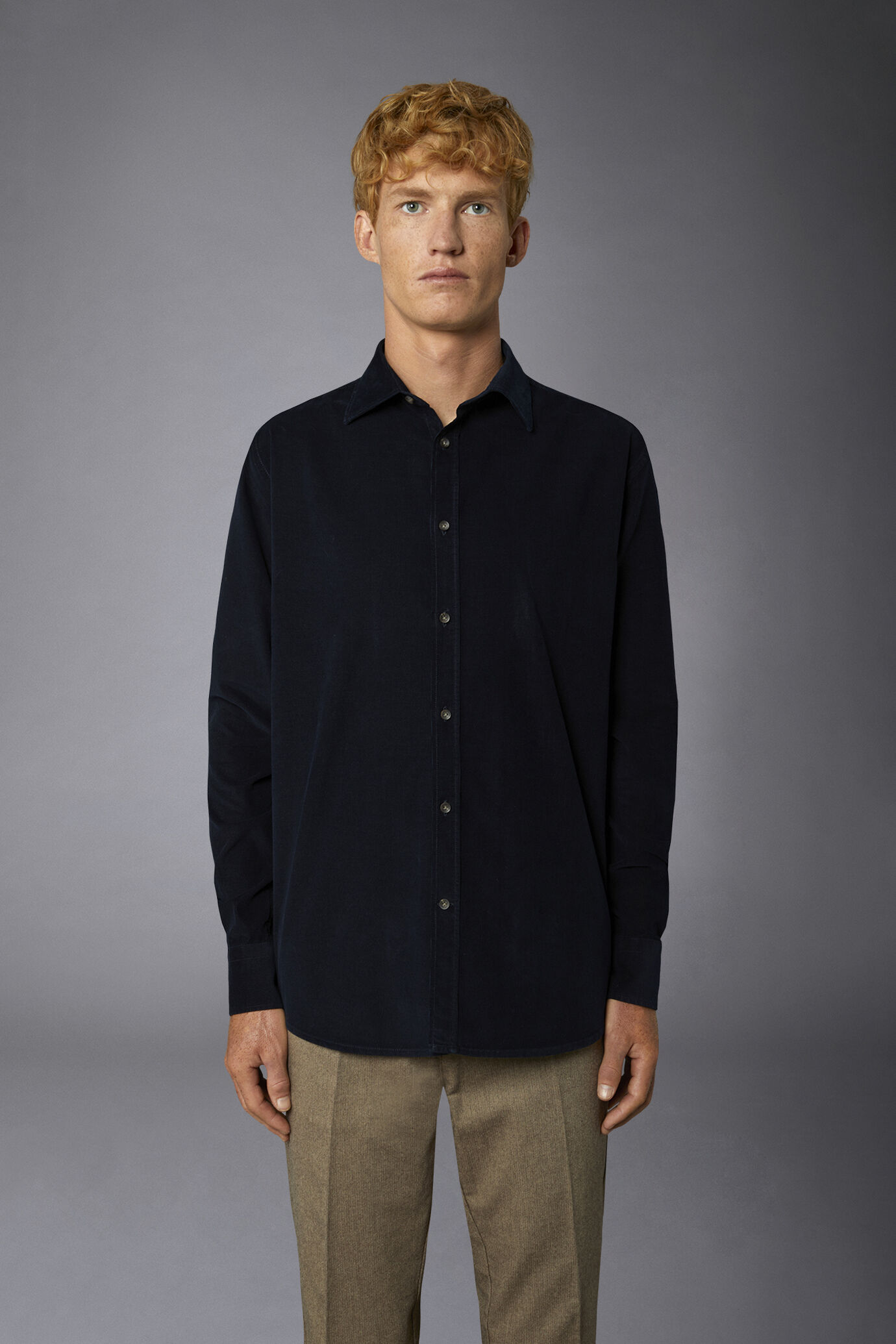 Men's casual French collar comfort fit shirt velvet fabric 1000 stripes image number 2