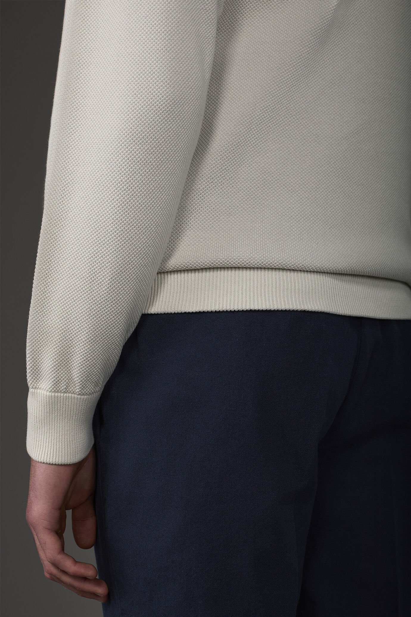 Men's crew neck pure cotton sweater with raglan sleeves image number 3