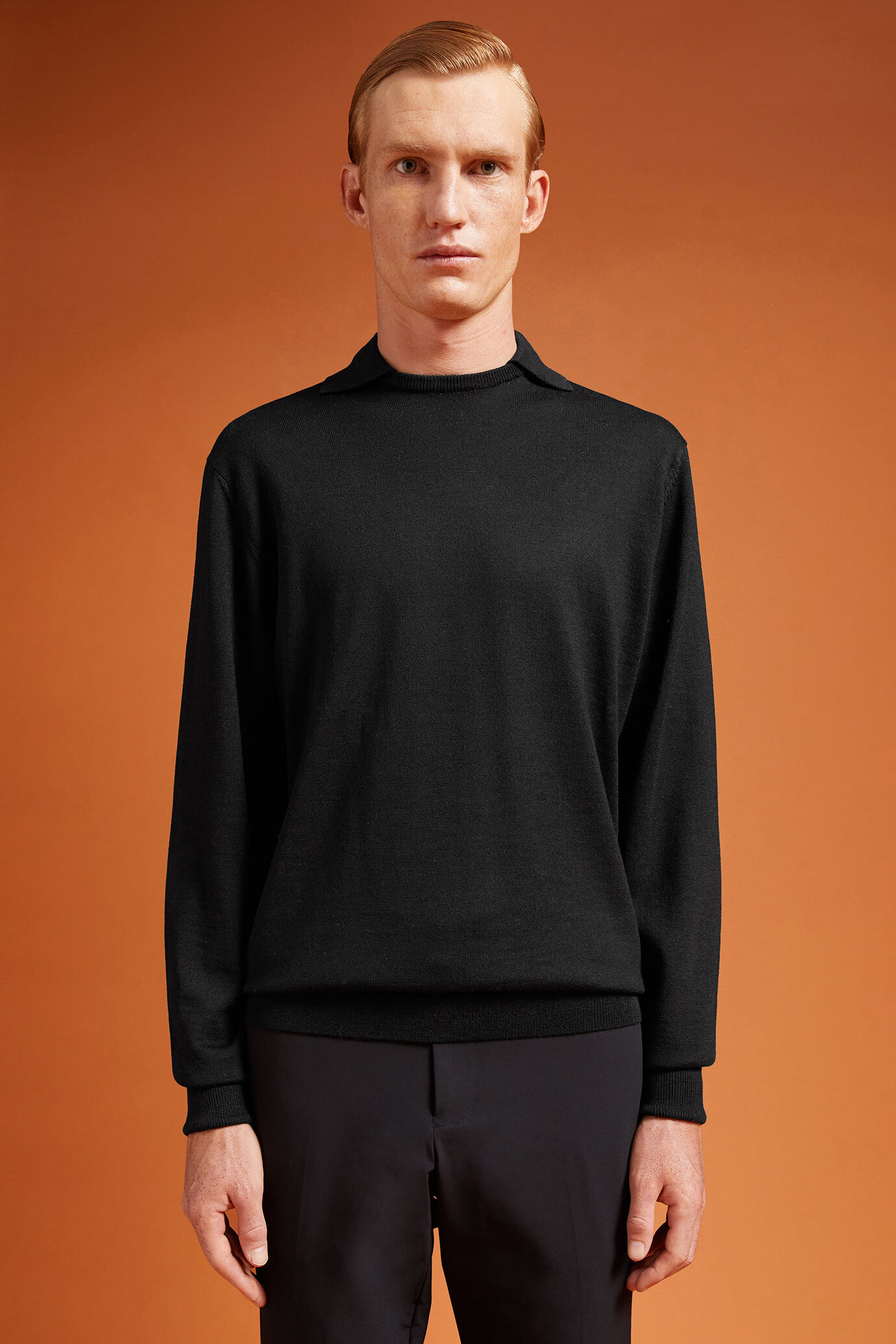 Herren-Pullover mit Rundhalsausschnitt und Polokragen aus 100 % extrafeine Merinowolle in normaler Passform image number 0