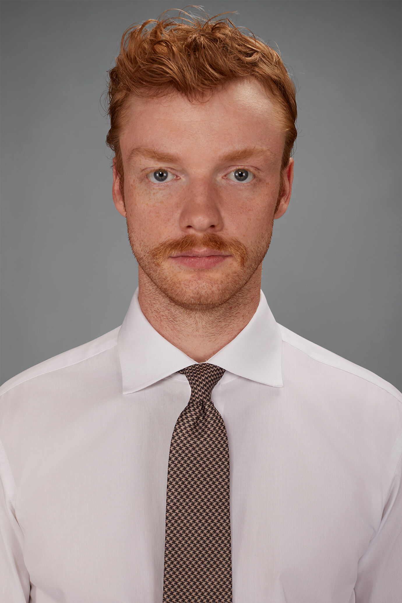 Men&rsquo;s houndstooth tie image number 0