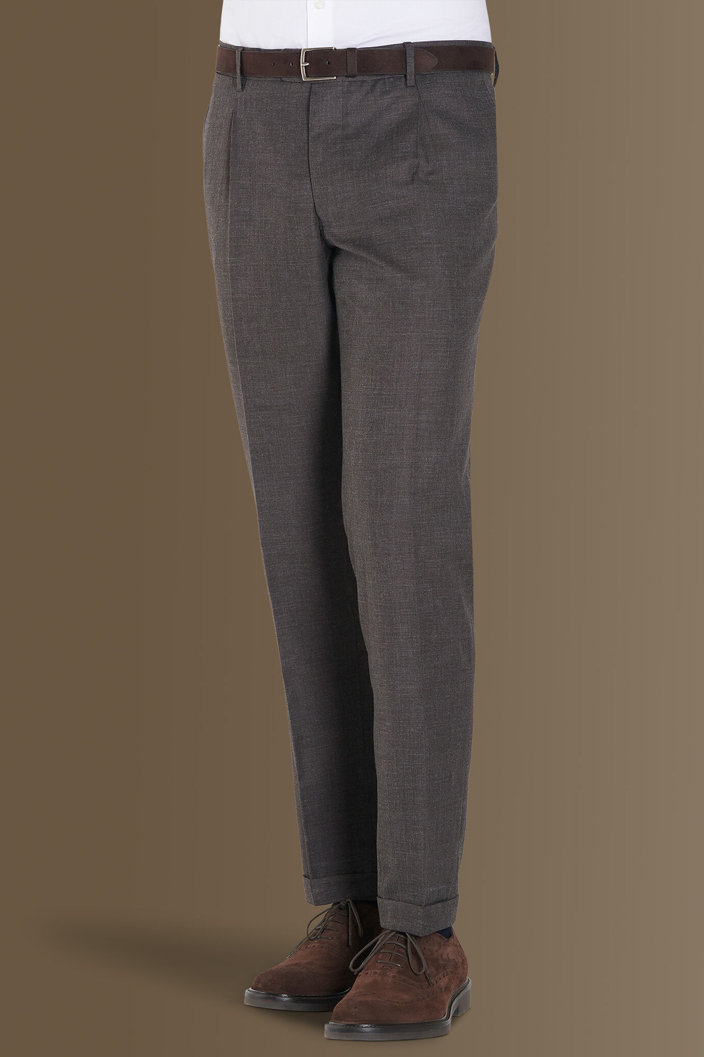 Single-breasted solid color suit with trousers with pinces image number 4