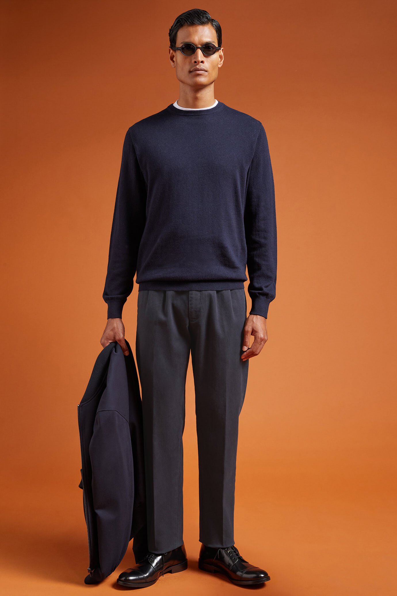 Pantalon pour homme à double pince en toile diagonale, coupe classique
