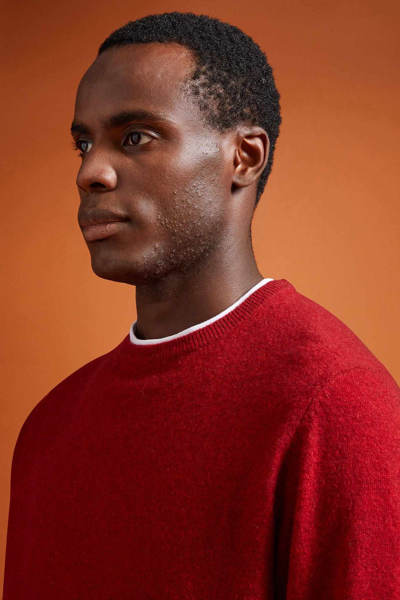 Pull homme en laine d'agneau, coupe classique image number 3