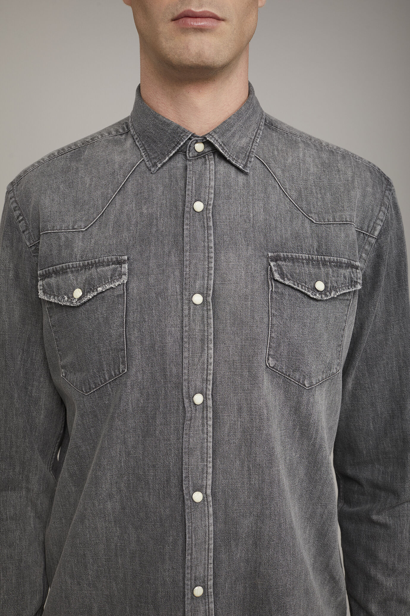 Camicia casual uomo collo classico 100% cotone tessuto denim comfort fit image number 3