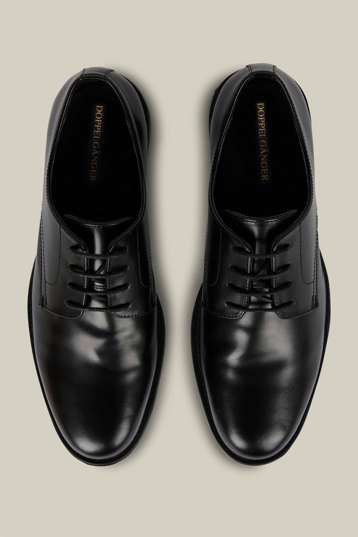 Men's Derby shoes in 100% genuine leather with rubber soles