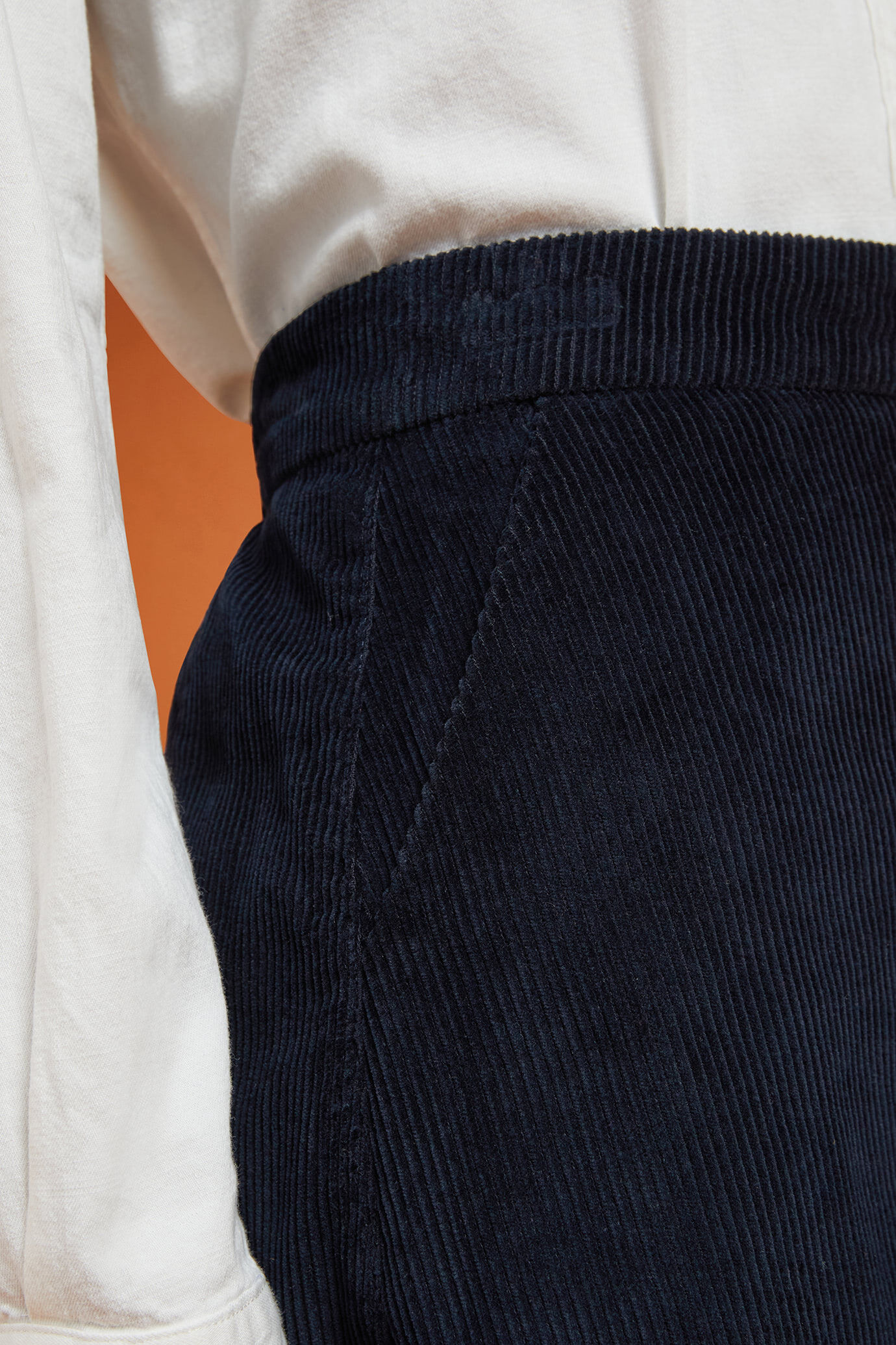 Women's regular fit midi skirt in plain corduroy image number 3
