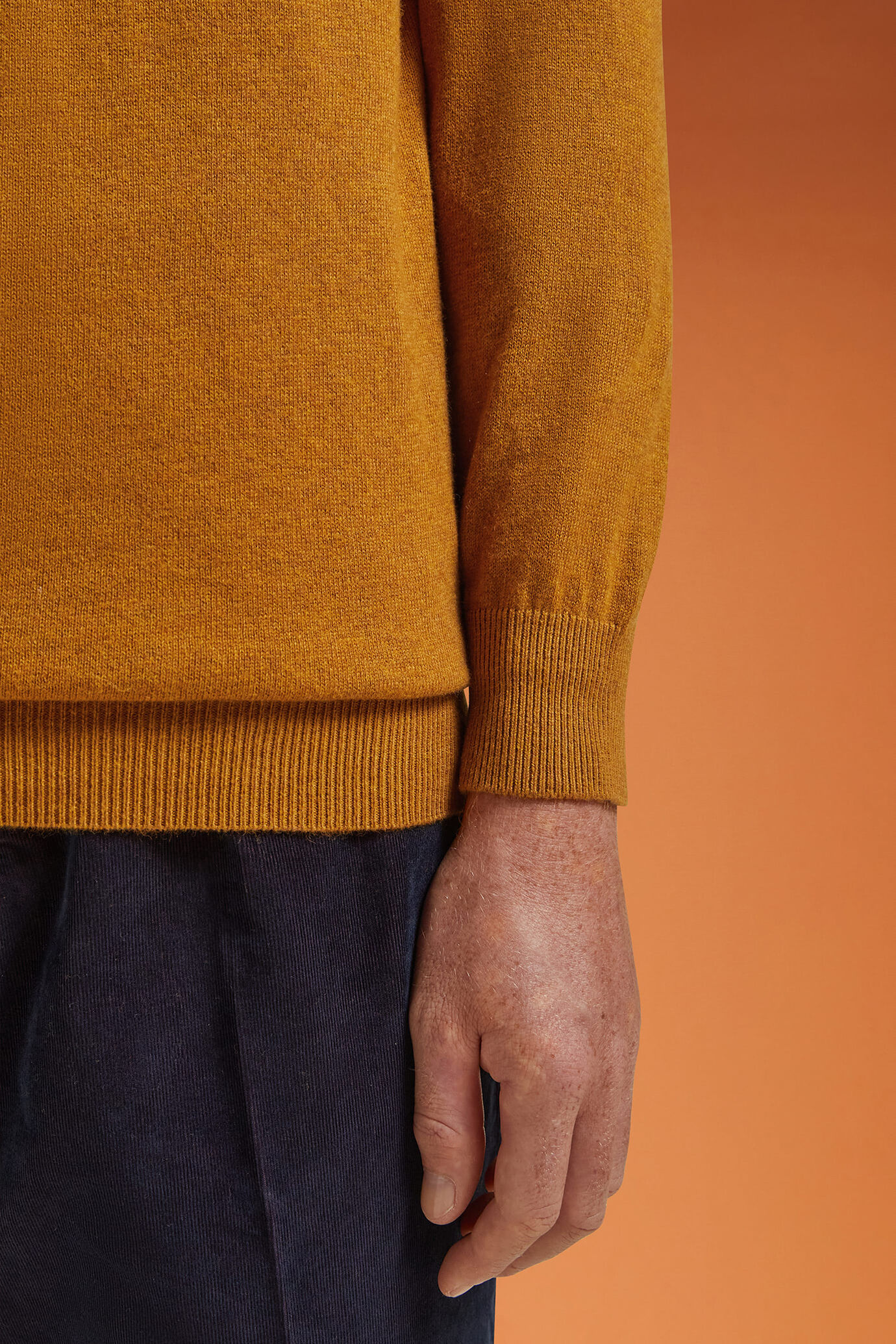 Men's regular fit crew neck tank top in wool and cotton image number 4