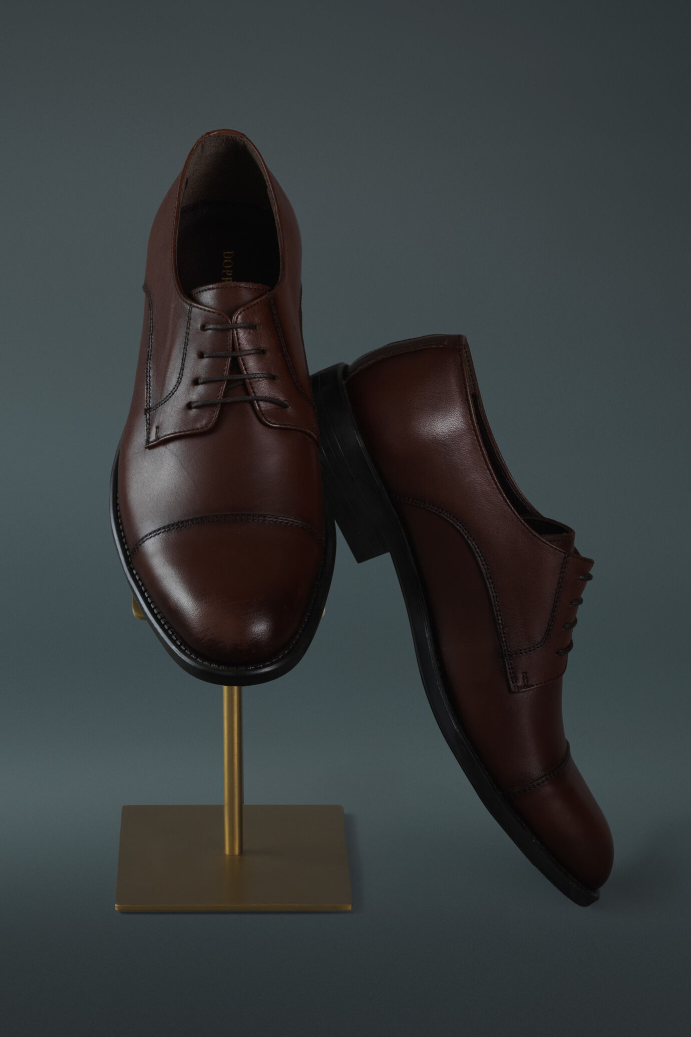Scarpe Derby Oxford classiche in pelle uomo image number 0