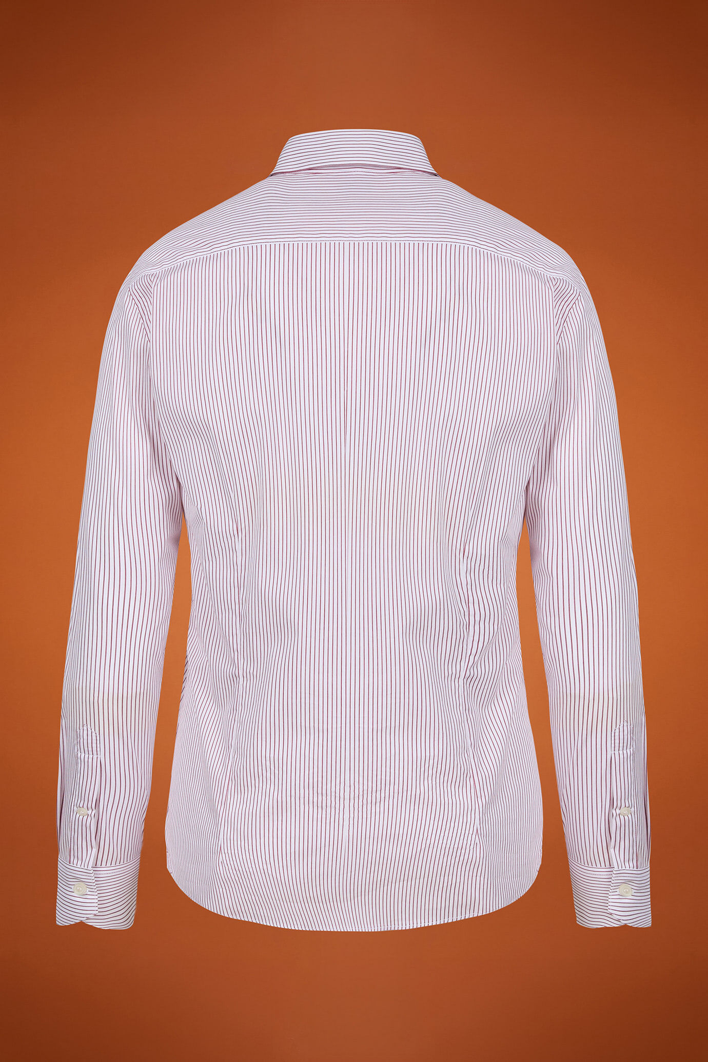 Chemise classique pour homme à col classique et tissu technique teinté dans la masse à rayures, coupe classique image number 5