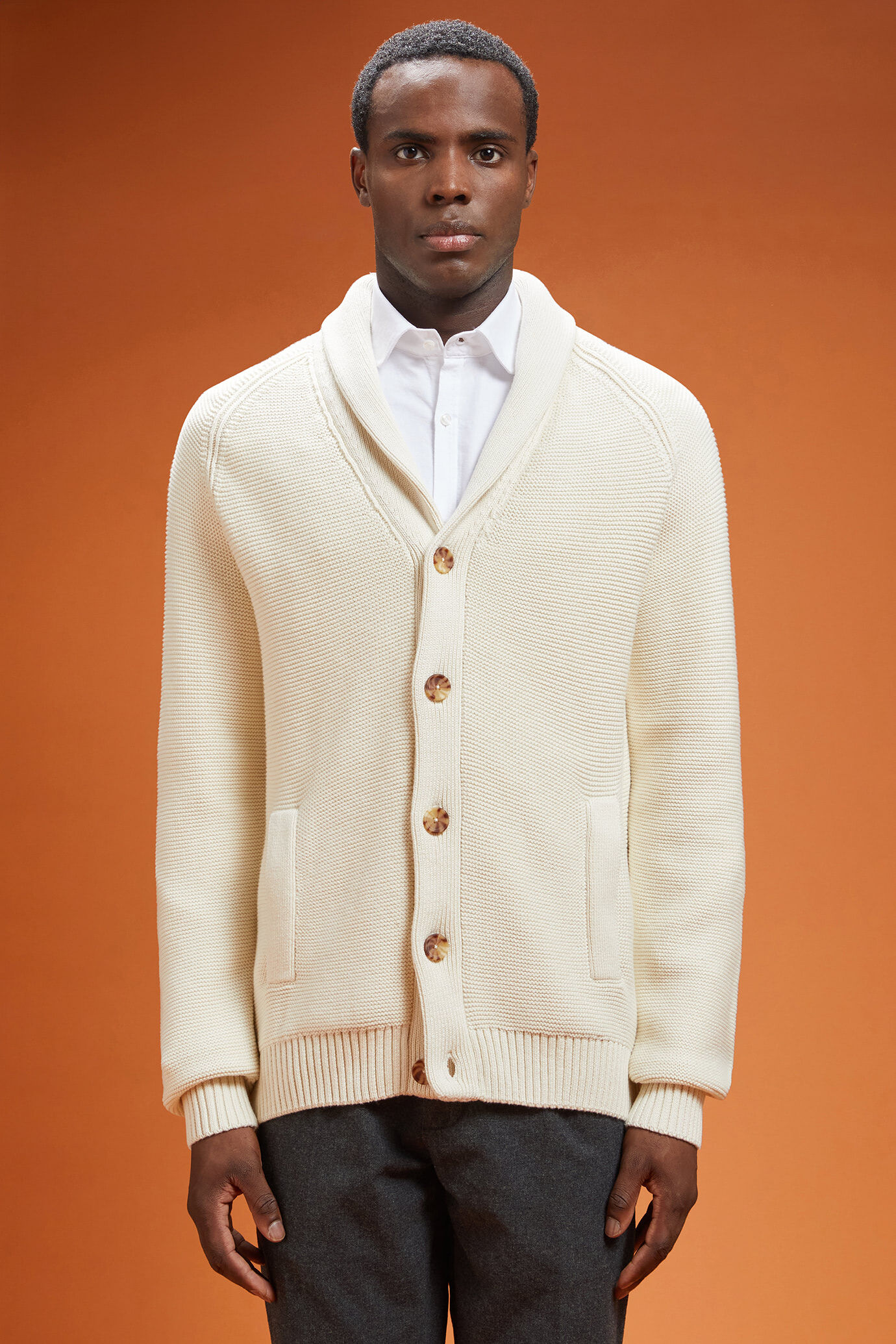 Cardigan uomo con collo sciallato 100% cotone regular fit image number 0
