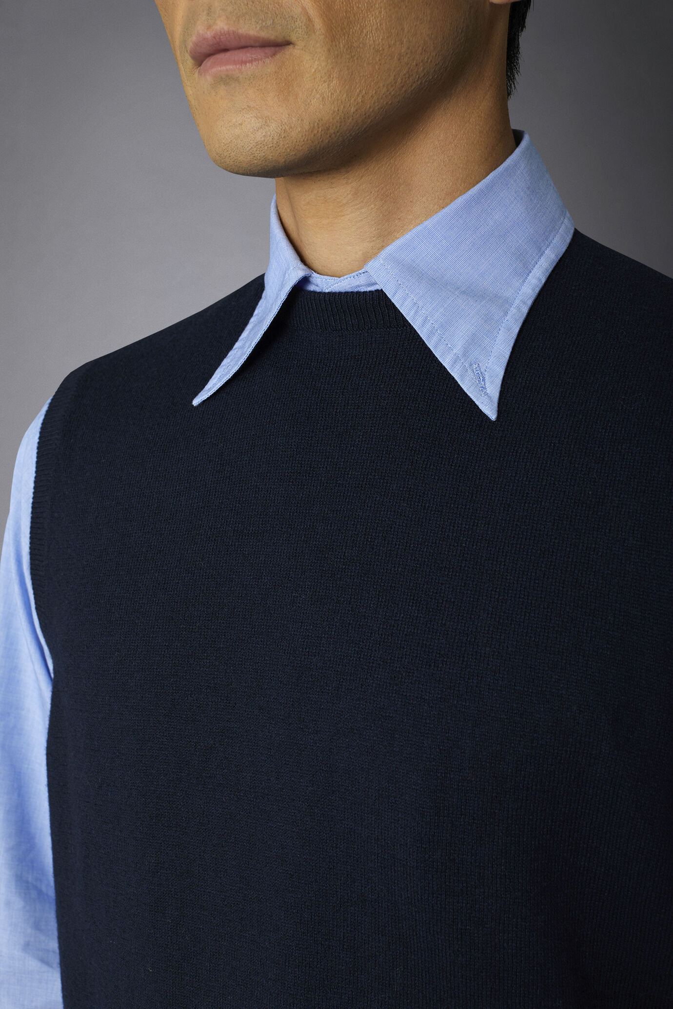 Gilet &agrave; col rond en laine et coton image number 2