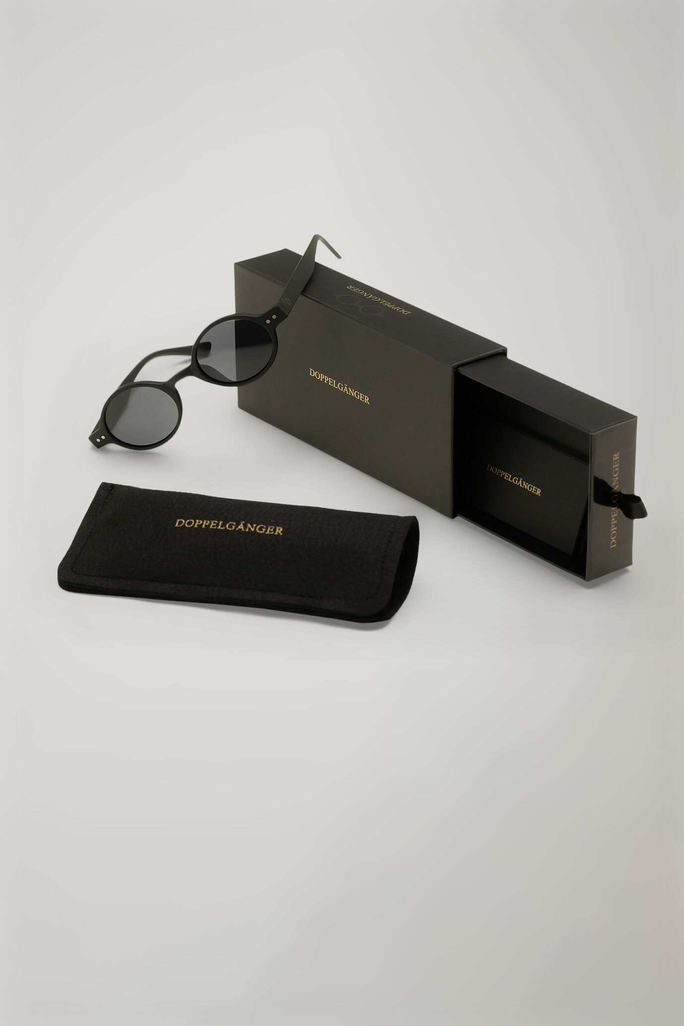 Men's sunglasses oval lenses image number 4