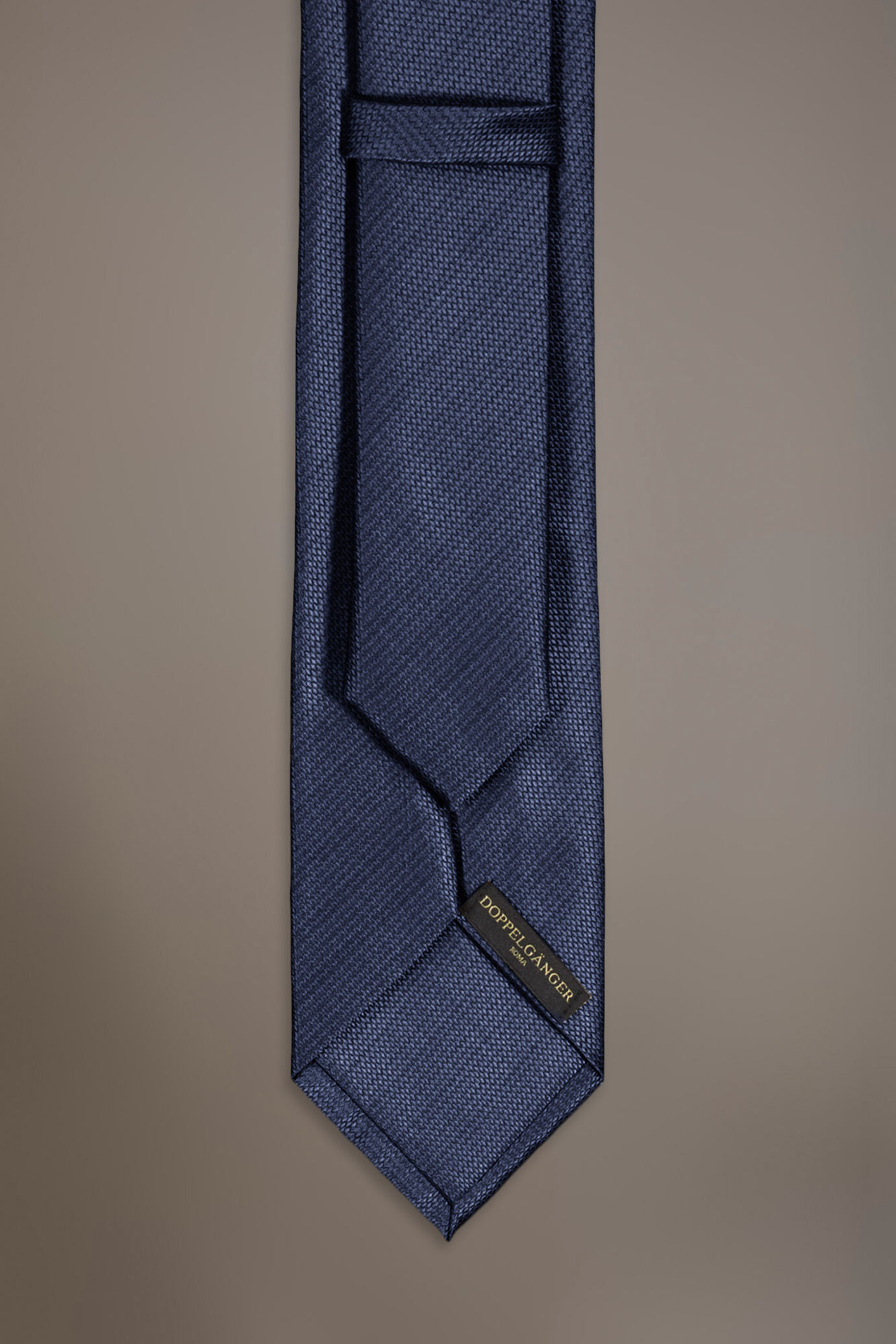 Solid colour tie jacquard image number 1