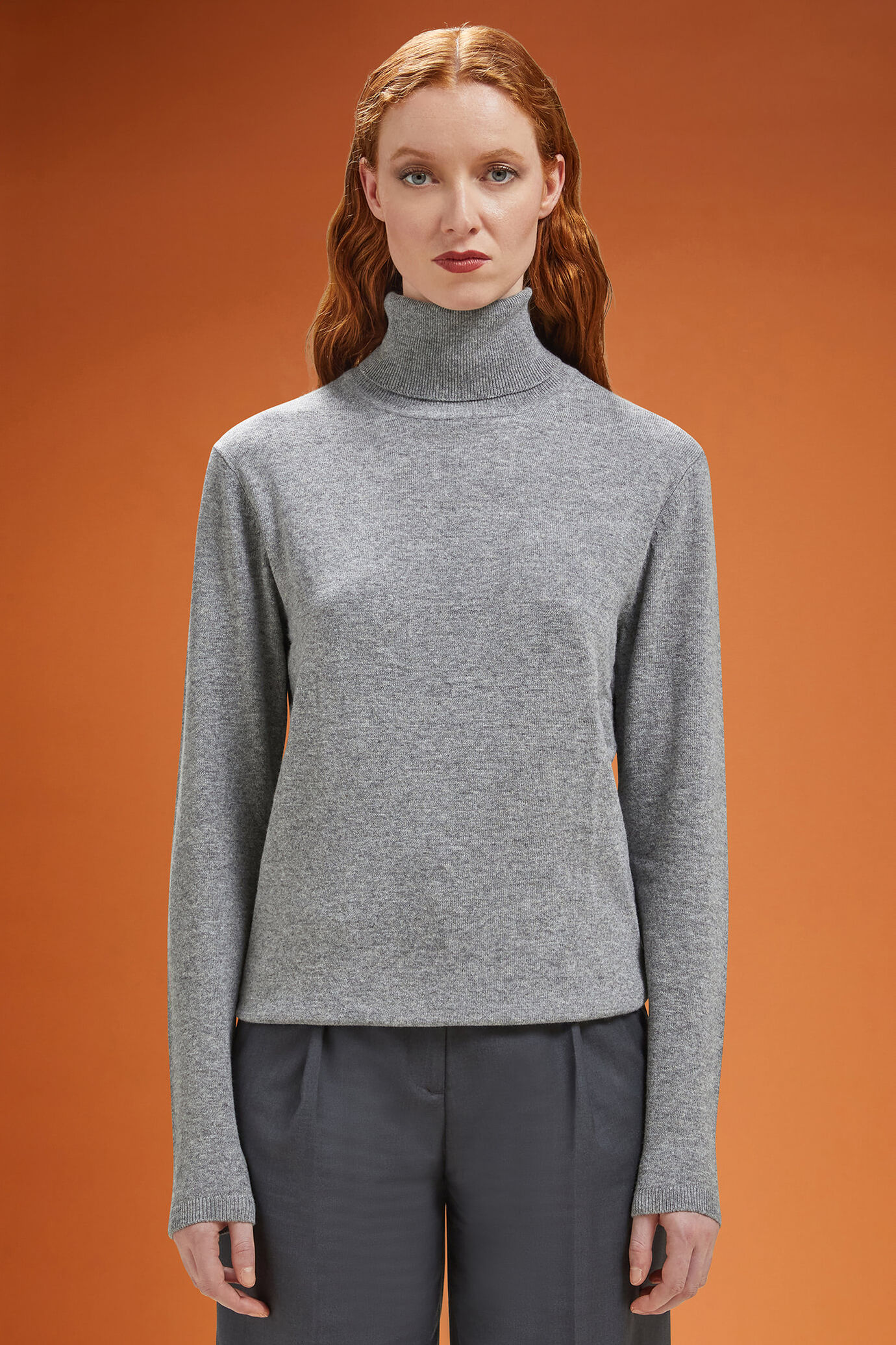 Women's regular fit high neck jumper in a blend of wool and cashmere image number 0
