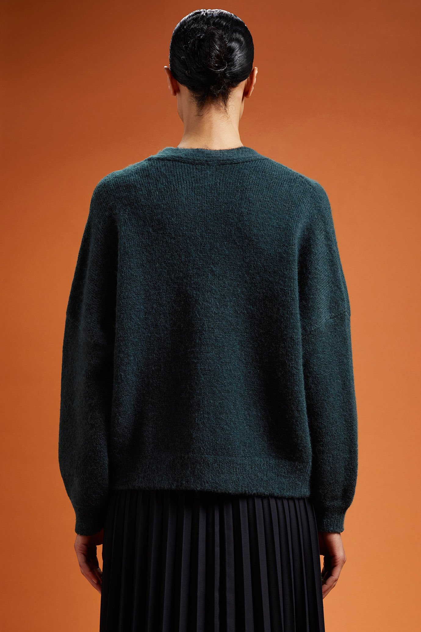 Damen-Strickjacke mit V-Ausschnitt in normaler Passform image number 1