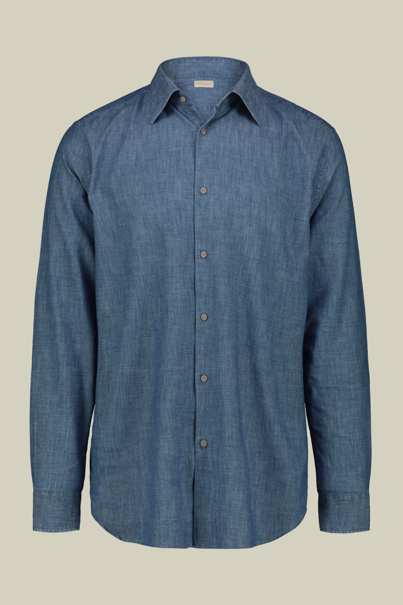 Men's casual shirt with classic collar, chambray fabric image number 4