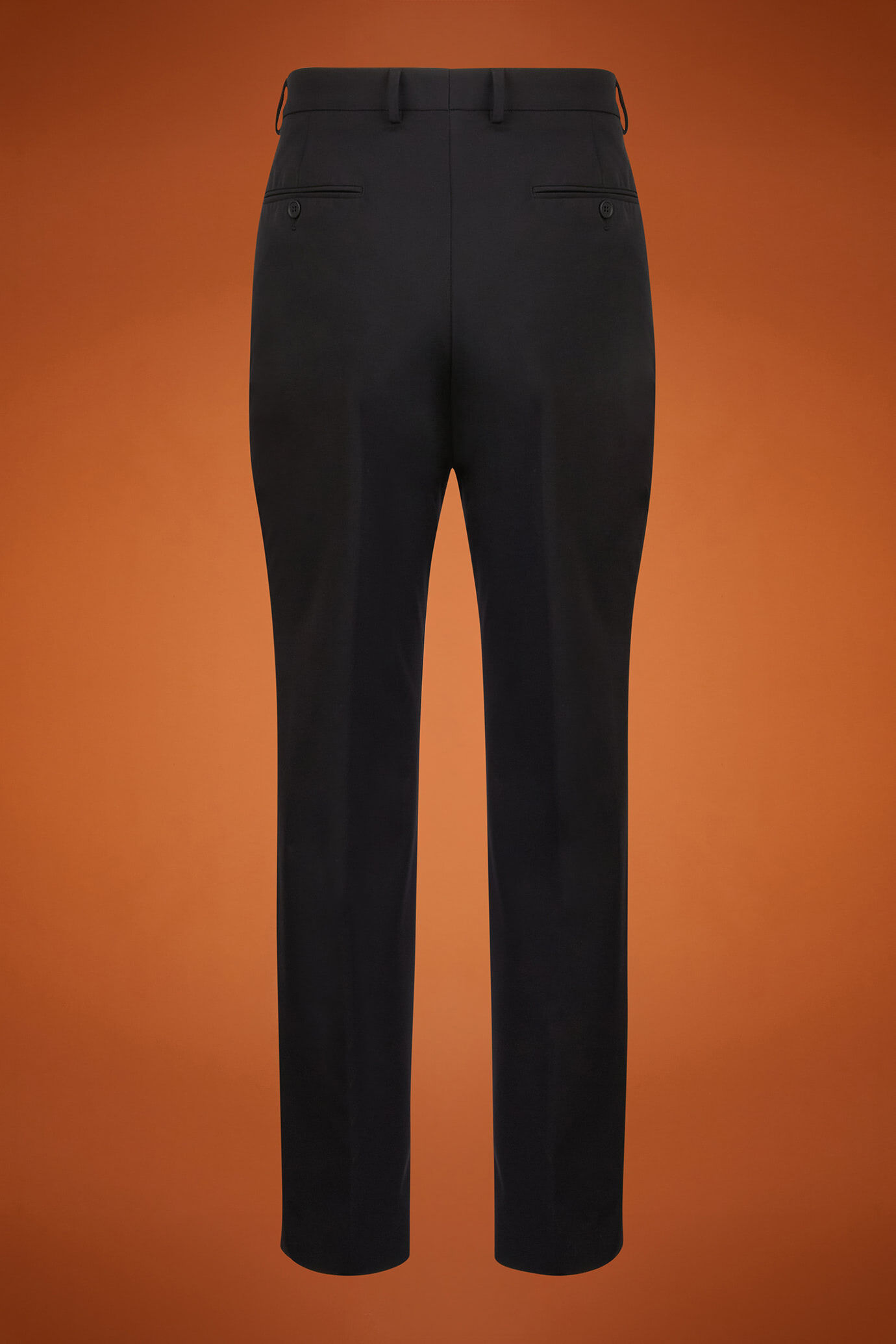 Abito uomo monopetto realizzato in tessuto tecnico regular fit image number 7